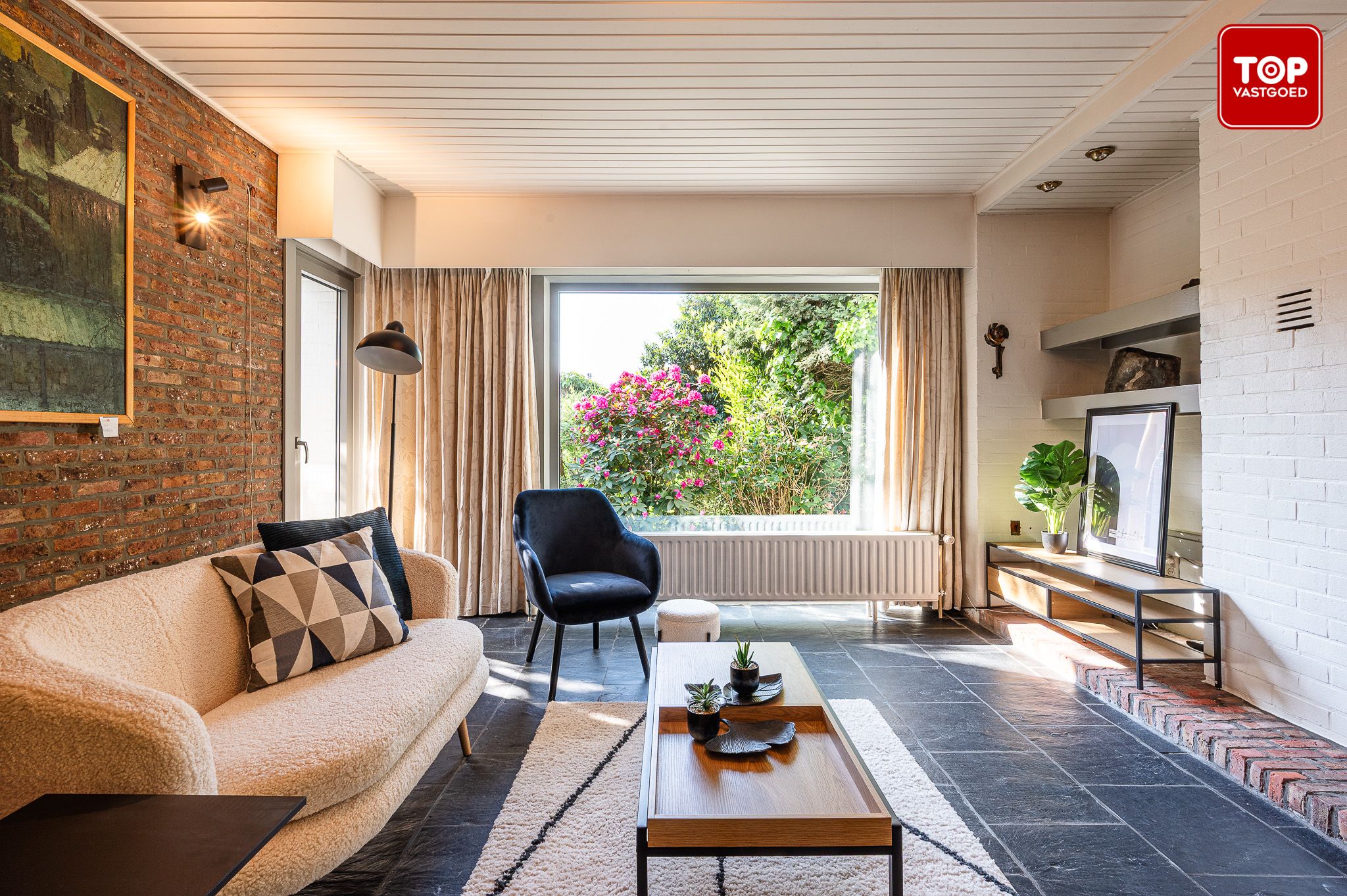 Ruime jaren zeventig villa in Mariakerke-Kolegem foto 6