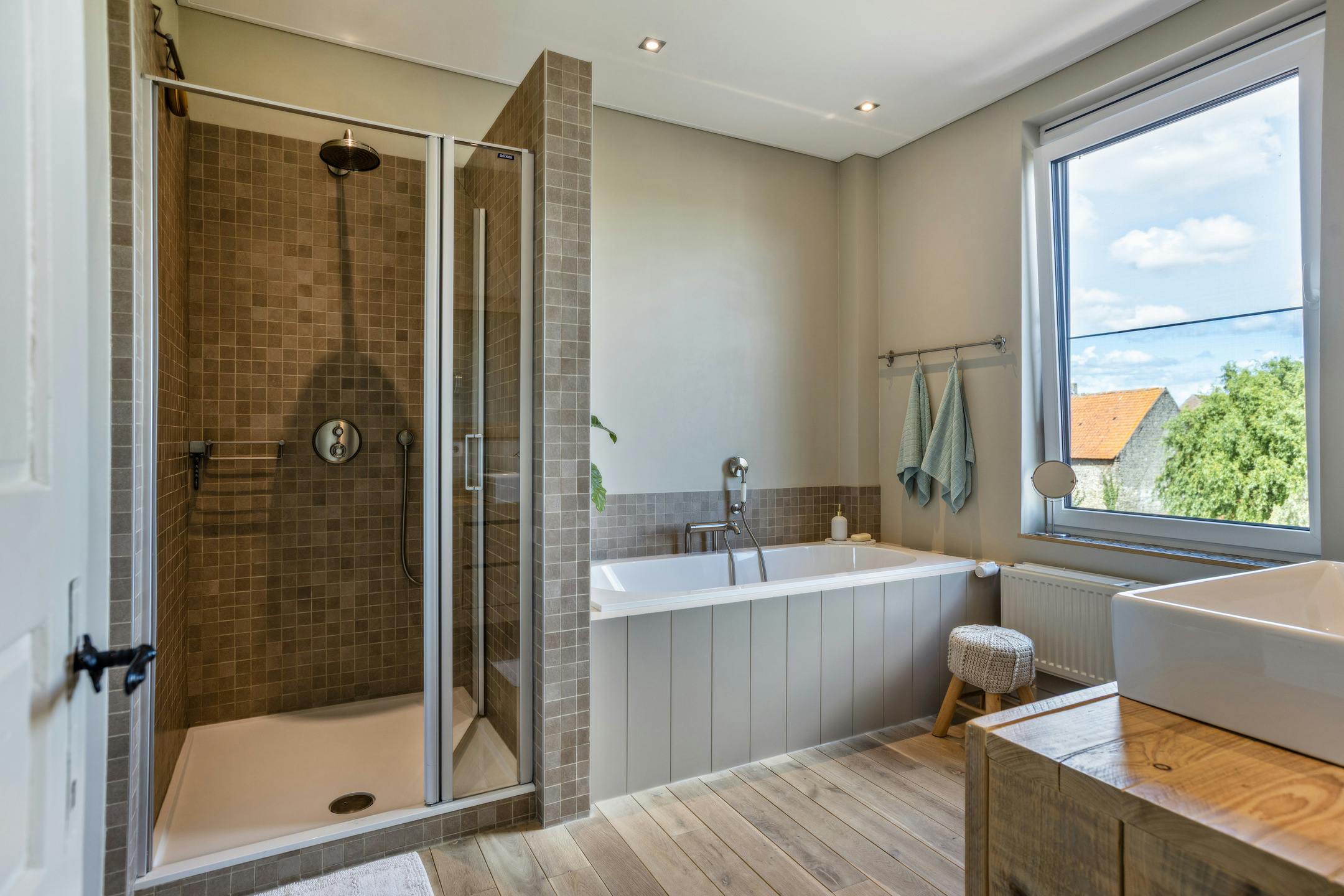 Gerenoveerde herenwoning met 3 slaapkamers en tuin. foto 7