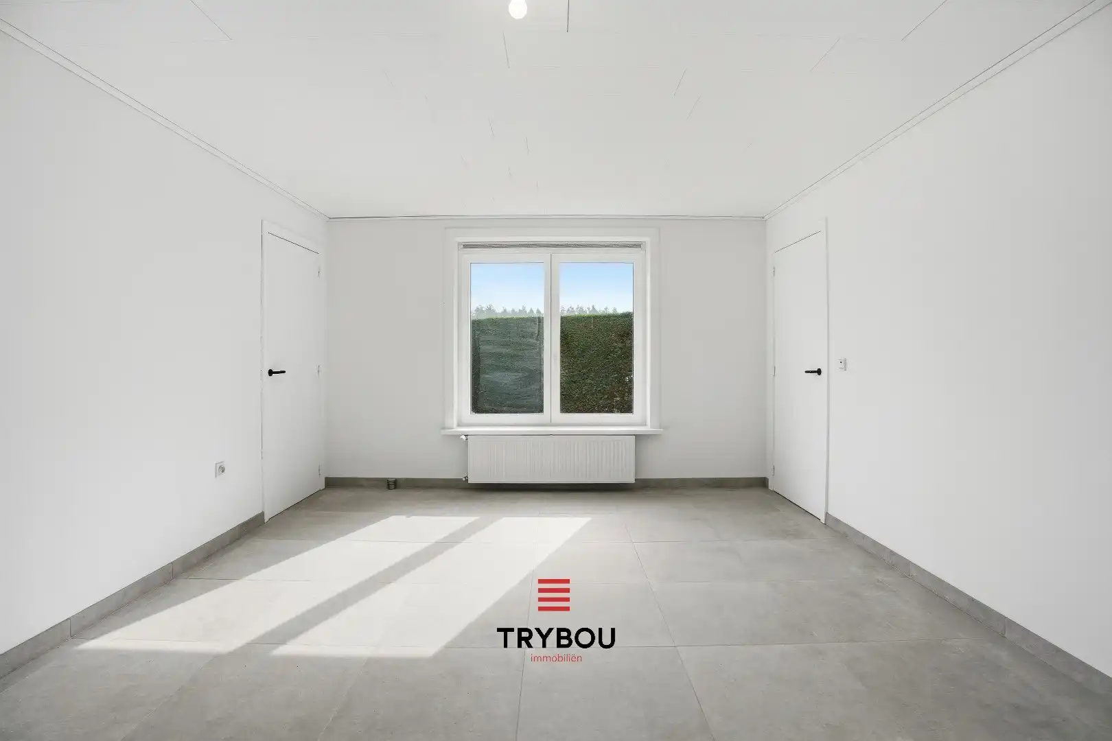 Ruime halfopen woning met 6 slaapkamers in Houthulst! foto 9