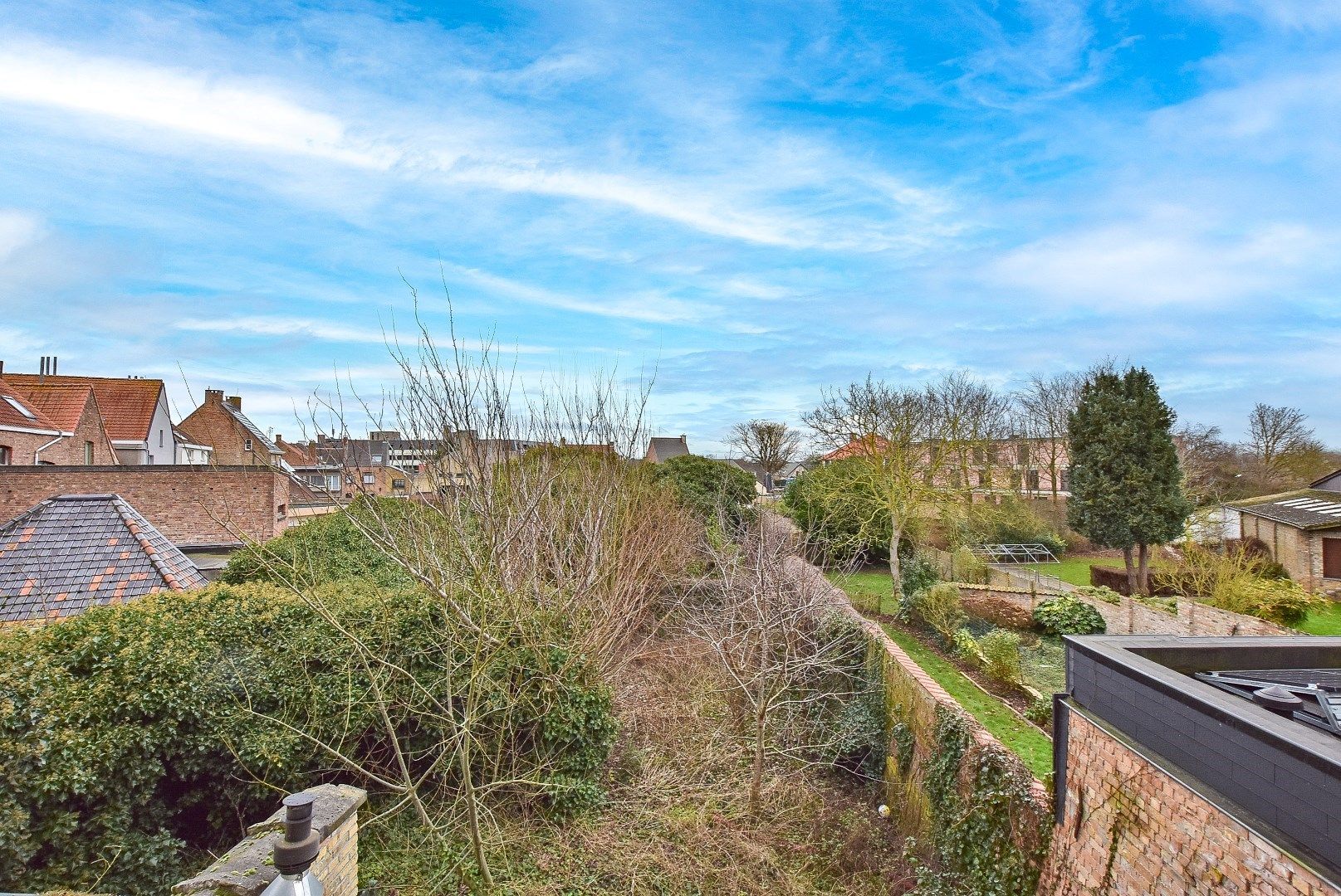 Zeer ruime te renoveren woning centrum Veurne! foto 19