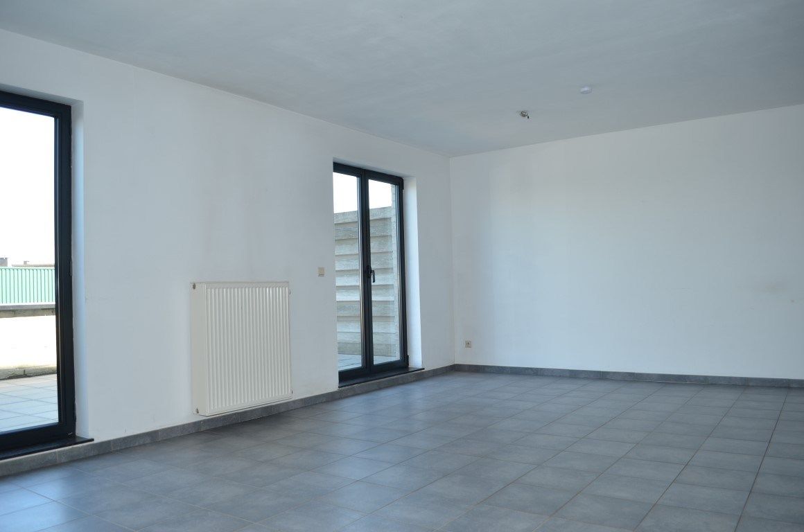 Appartement met twee slaapkamers en ruim terras foto 3