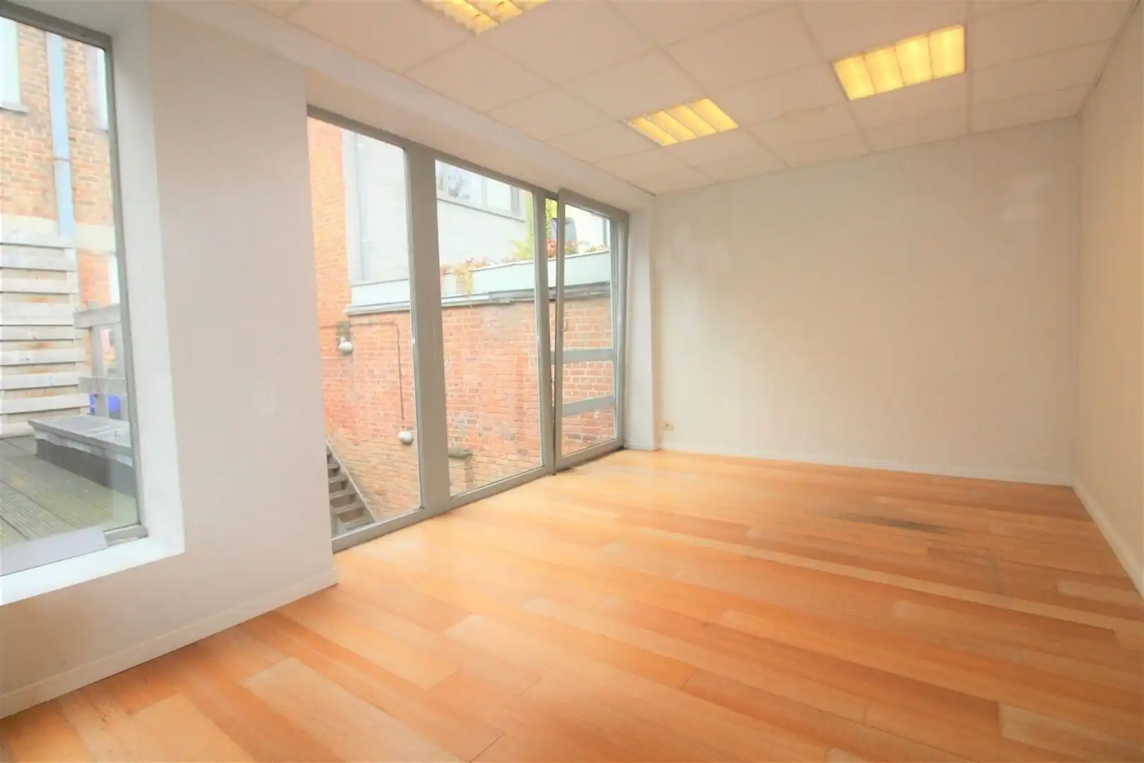 Gezellige 3 Slaapkamer appertement in Hartje Kortrijk foto 2
