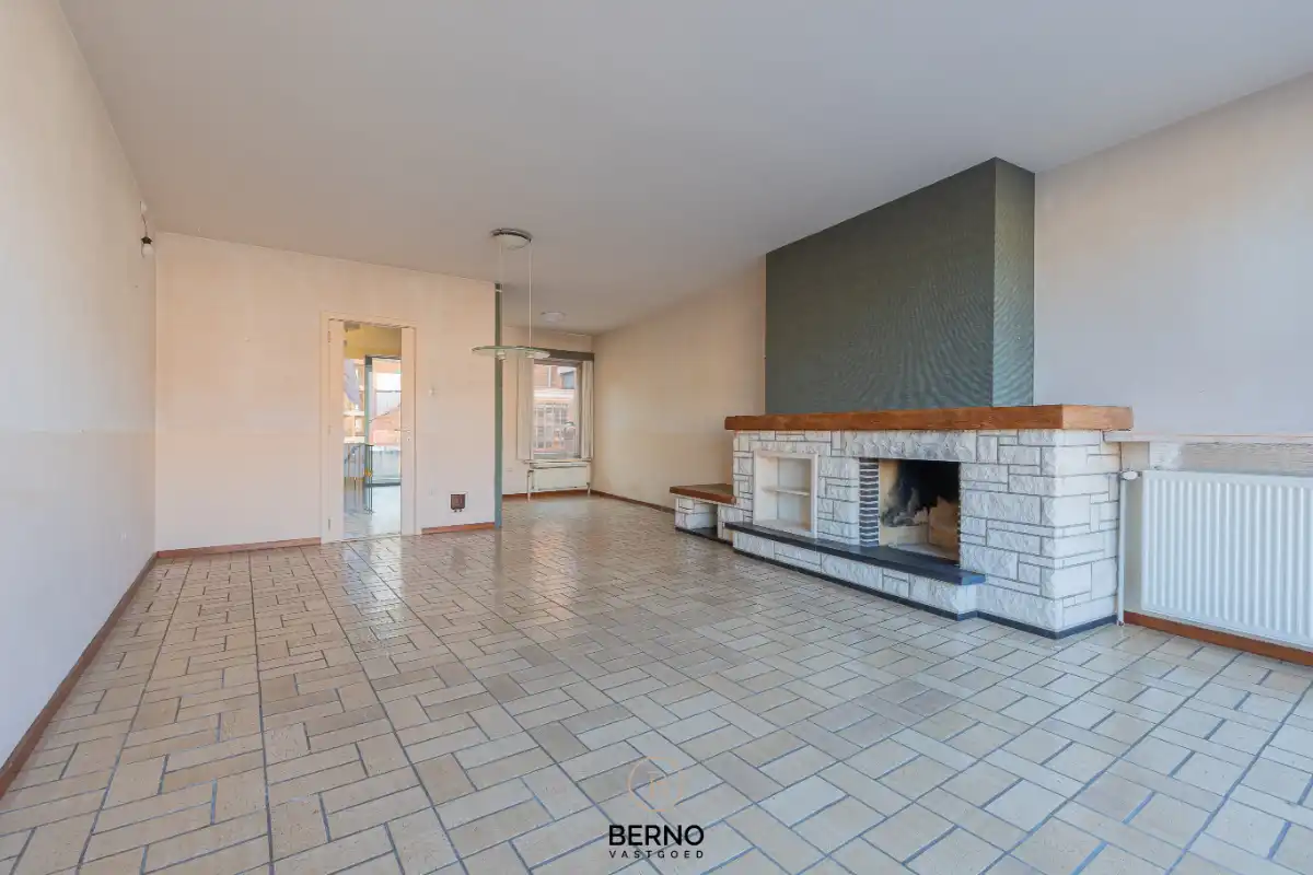 Woning met polyvalente benedenruimte foto 3