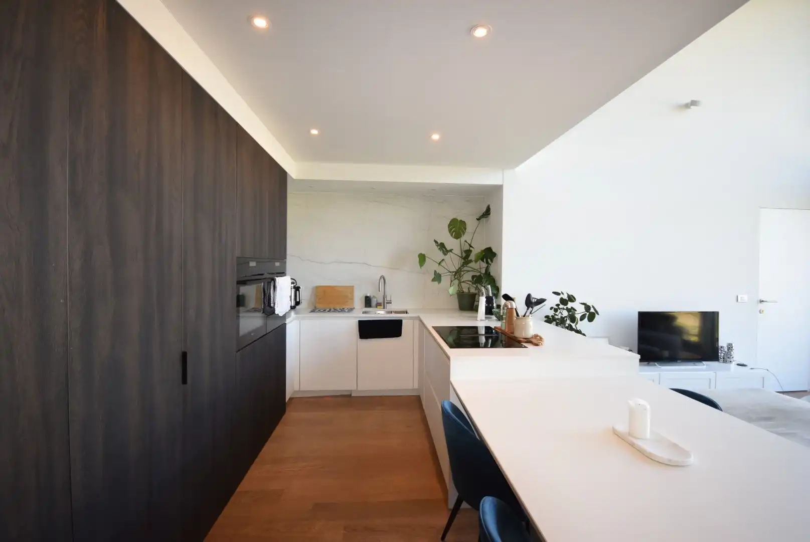 Stijlvol duplex appartement met ruim terras nabij het centrum van Gent foto 3