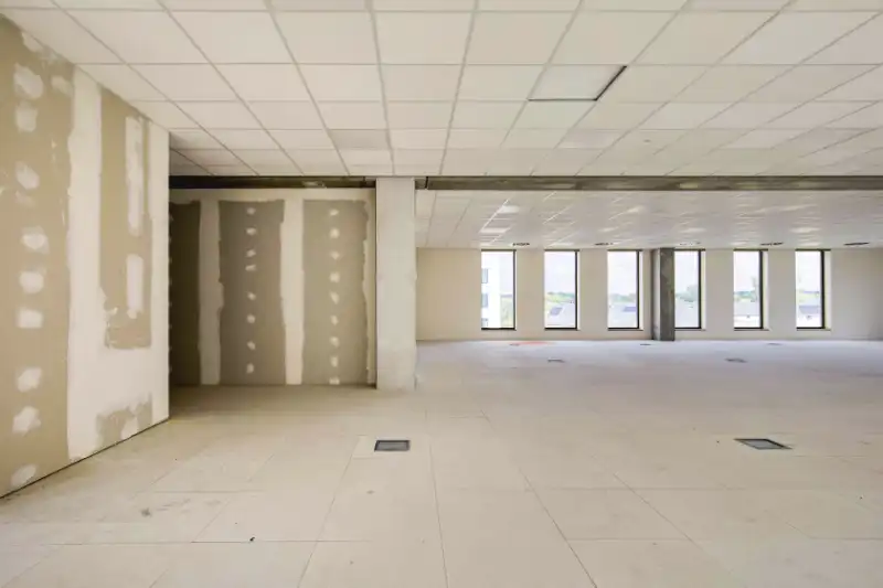 Roeselare - centrum : Kantoorruimte van 218m² bruto op commerciële ligging foto 15