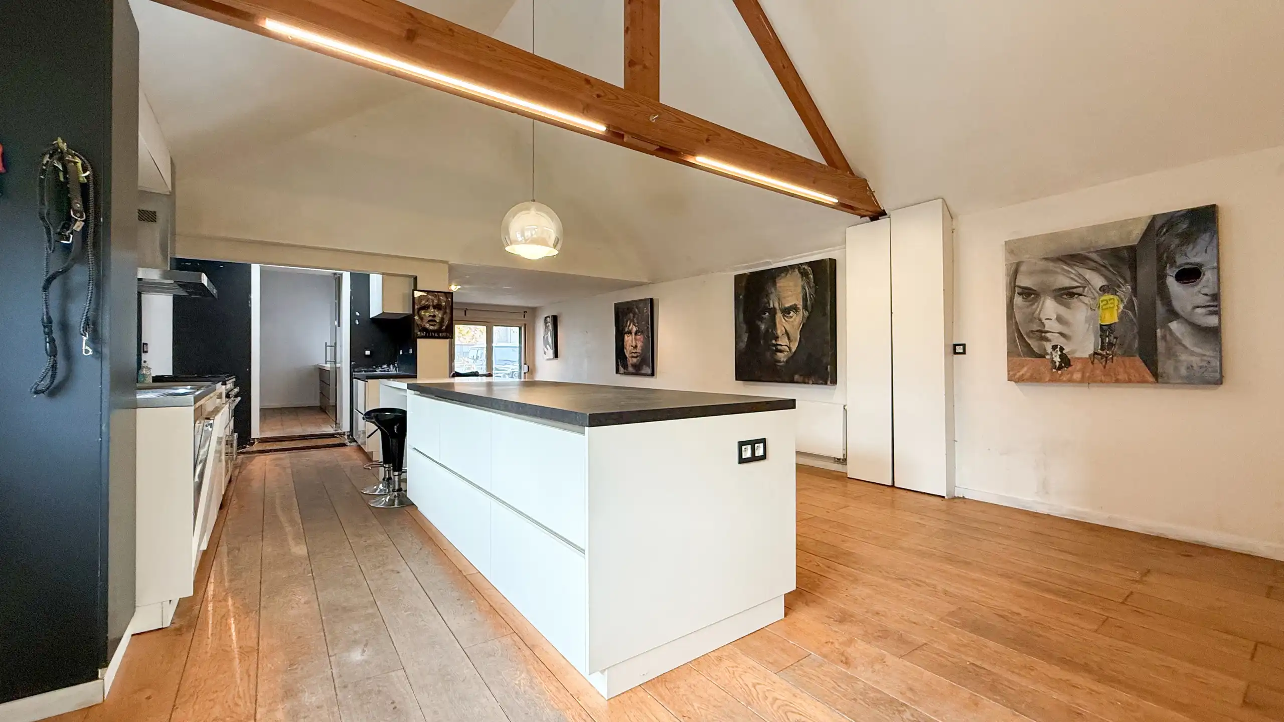 Hoofdfoto van de publicatie: Charmante te renoveren woning in Kortessem!