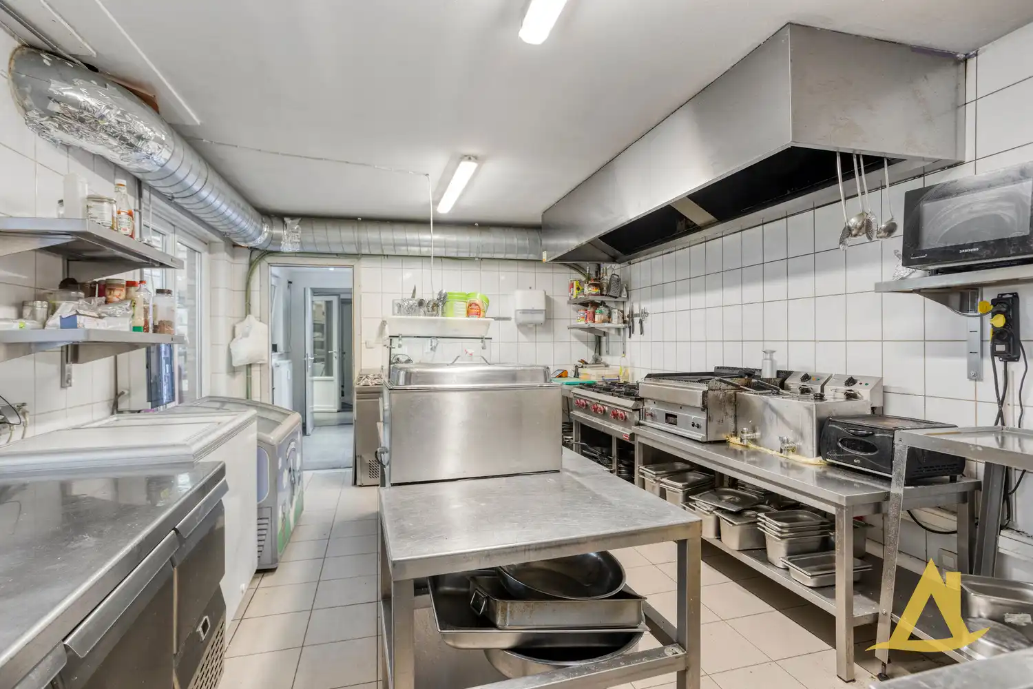 HANDELSPAND MET STUDIO TE DIEST - INSTAPKLAAR RESTAURANT! foto 14