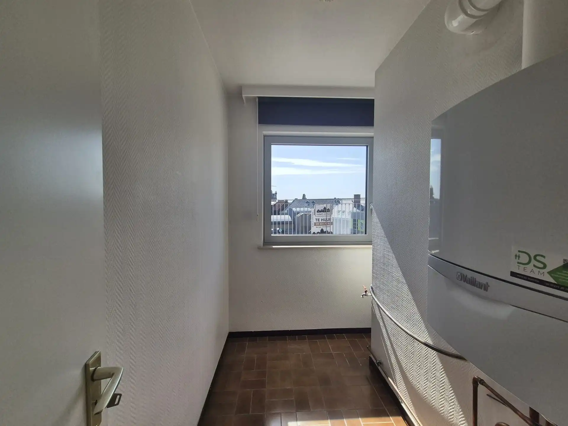 3-slaapkamer appartement met zeer groot terras huur in het centrum van Wetteren. foto 27