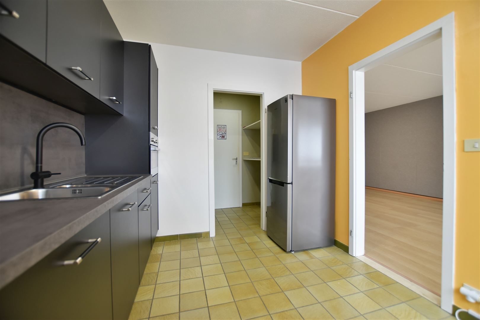 Instapklaar, recent vernieuwd appartement in Sint-Gillis (Dendermonde) foto 4
