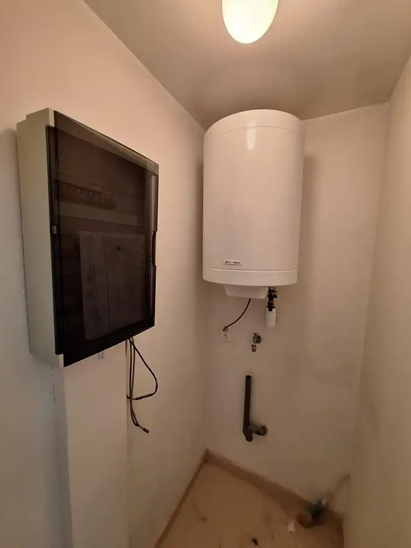 Ongemeubeld woonappartement met 2 slaapkamers in Residentie Neoportus. foto 9