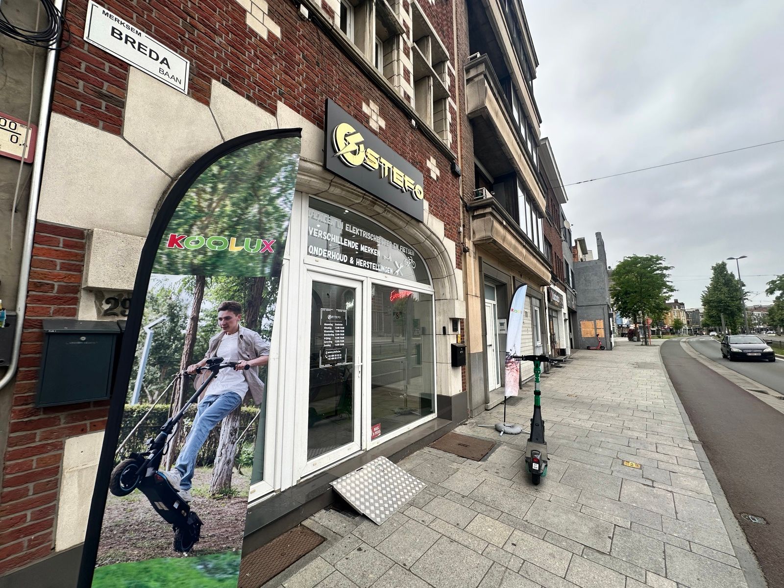 Commercieel gelijkvloers met stabiele huurder op topligging foto 2