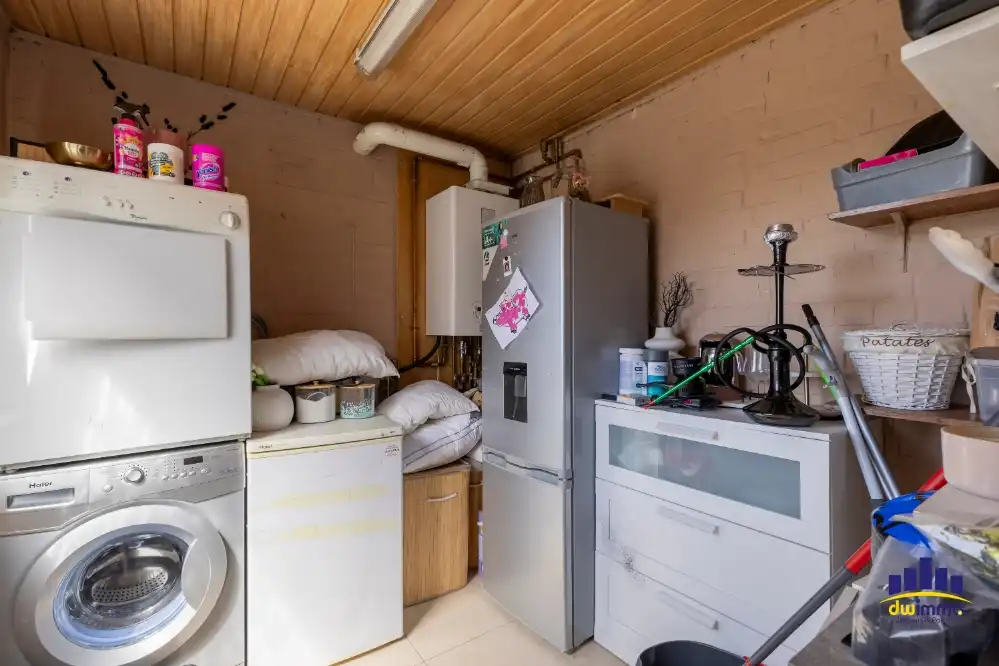 Ruime halfopen bebouwing met grote tuin in Lochristi opp. 688m² foto 9