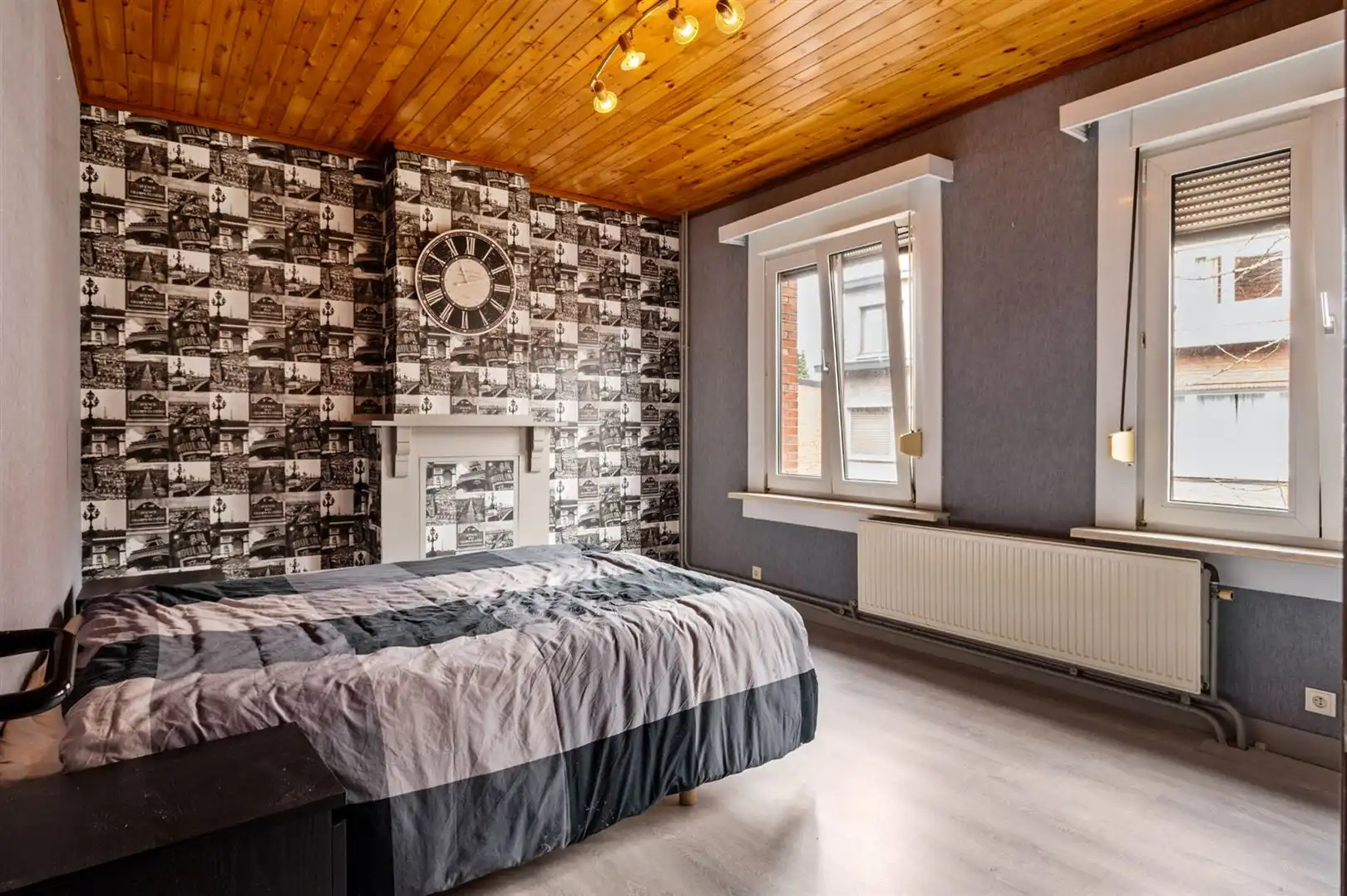 Te renoveren gezinswoning met 4 slaapkamers in dorpskern. foto 10