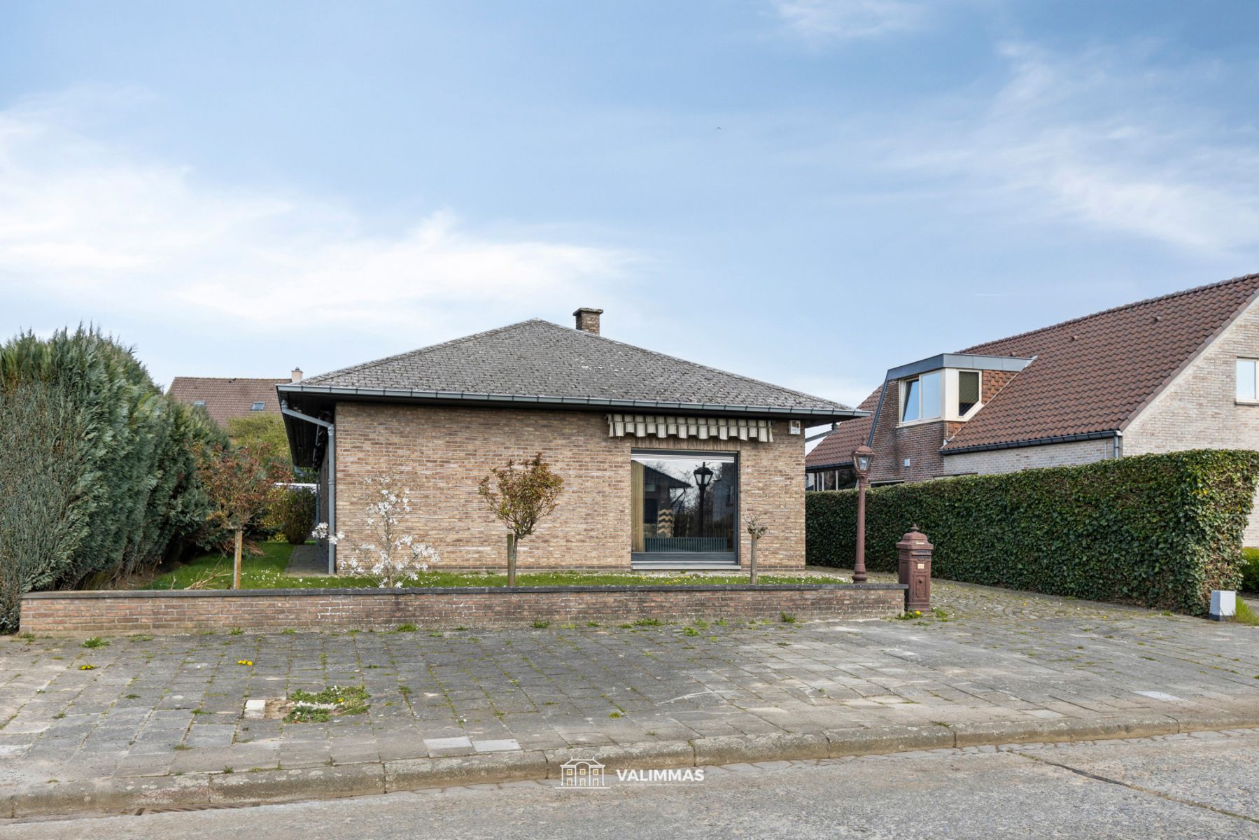 Rustig en residentieel gelegen bungalow met garage & tuin... foto 2