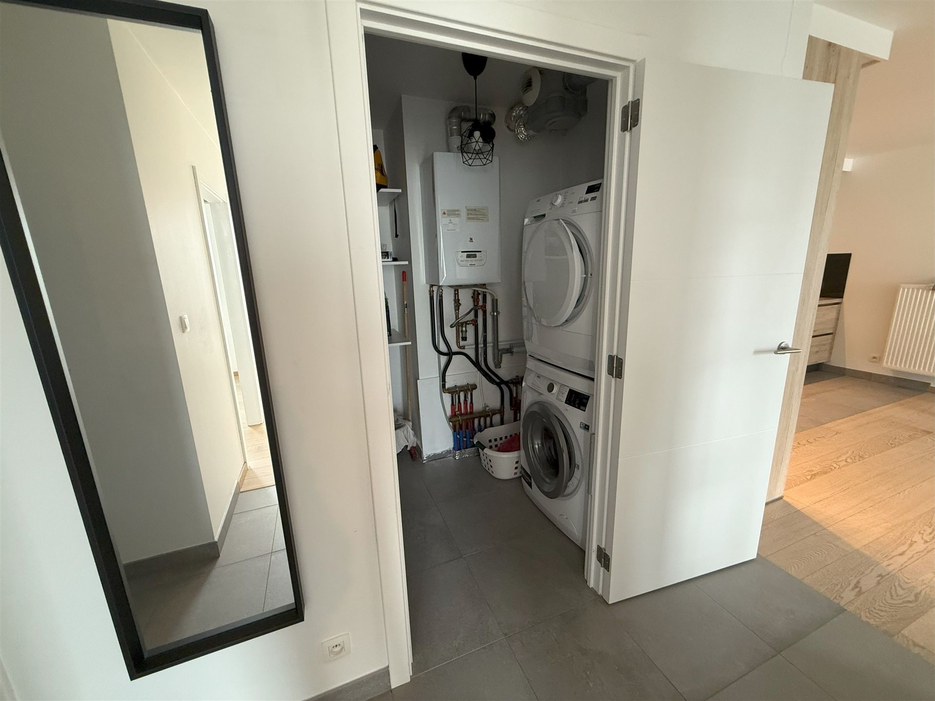 Appartement met zwembad op topligging  foto 9