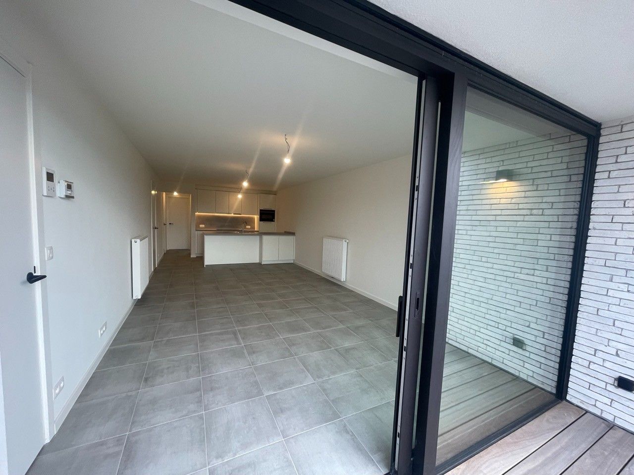 Nieuwbouw appartement met twee slaapkamers, terras, berging en staanplaats foto 4