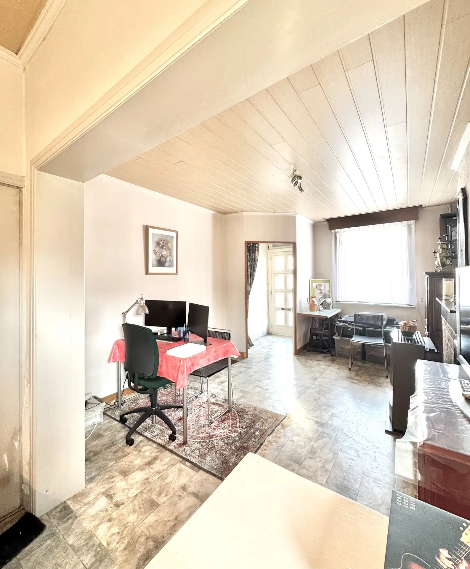 2 WONINGEN | TUIN | 5 SLAAPKAMERS | GARAGES | 1.121 M² foto 23