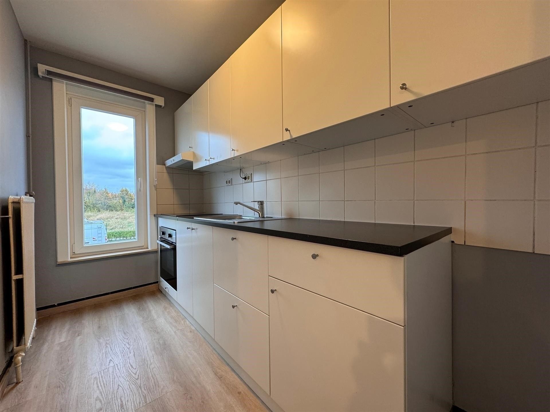 Gunstig gelegen 2 slaapkamer appartement. foto 9