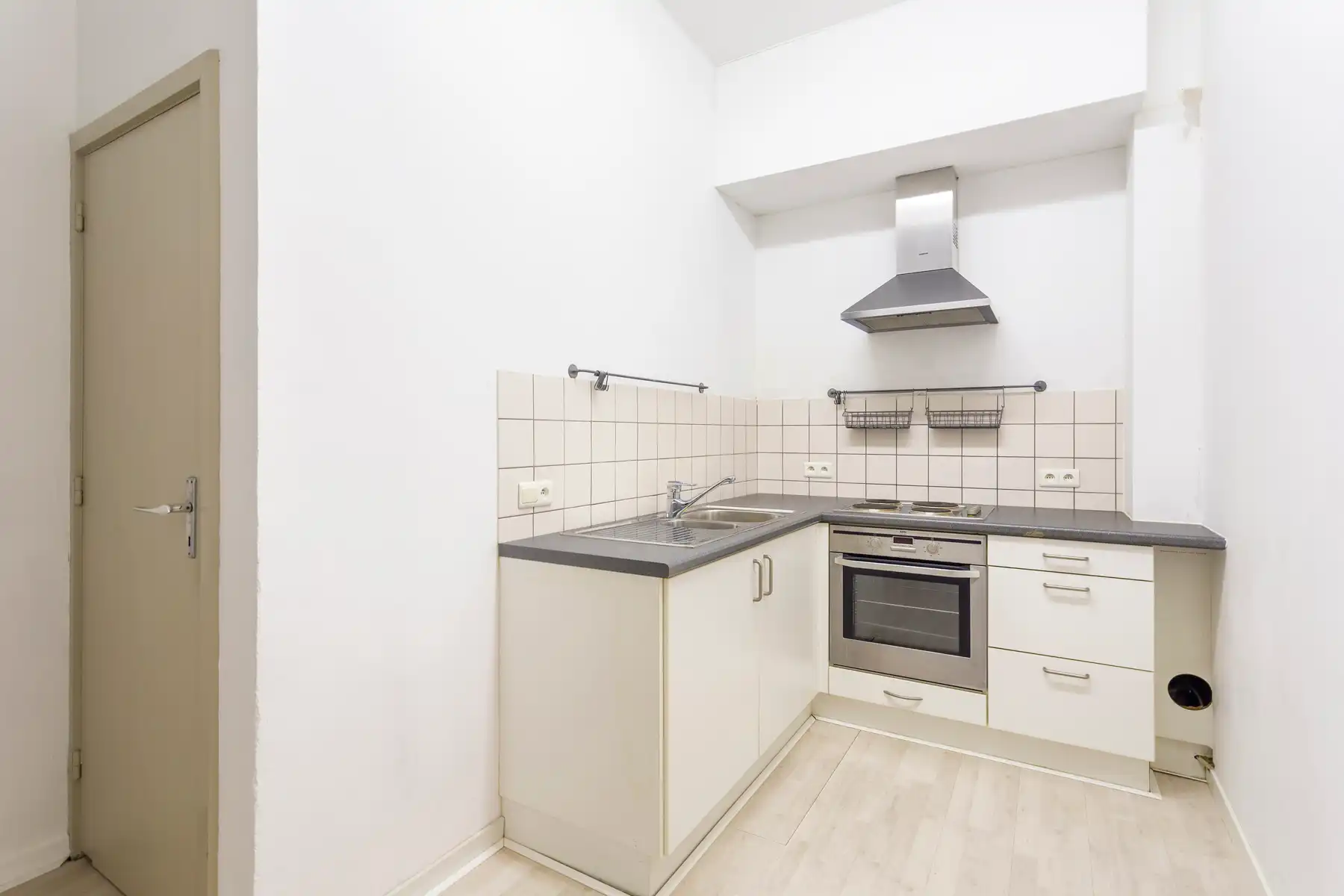 Handelsgelijkvloers op het bruisende Eilandje foto 4