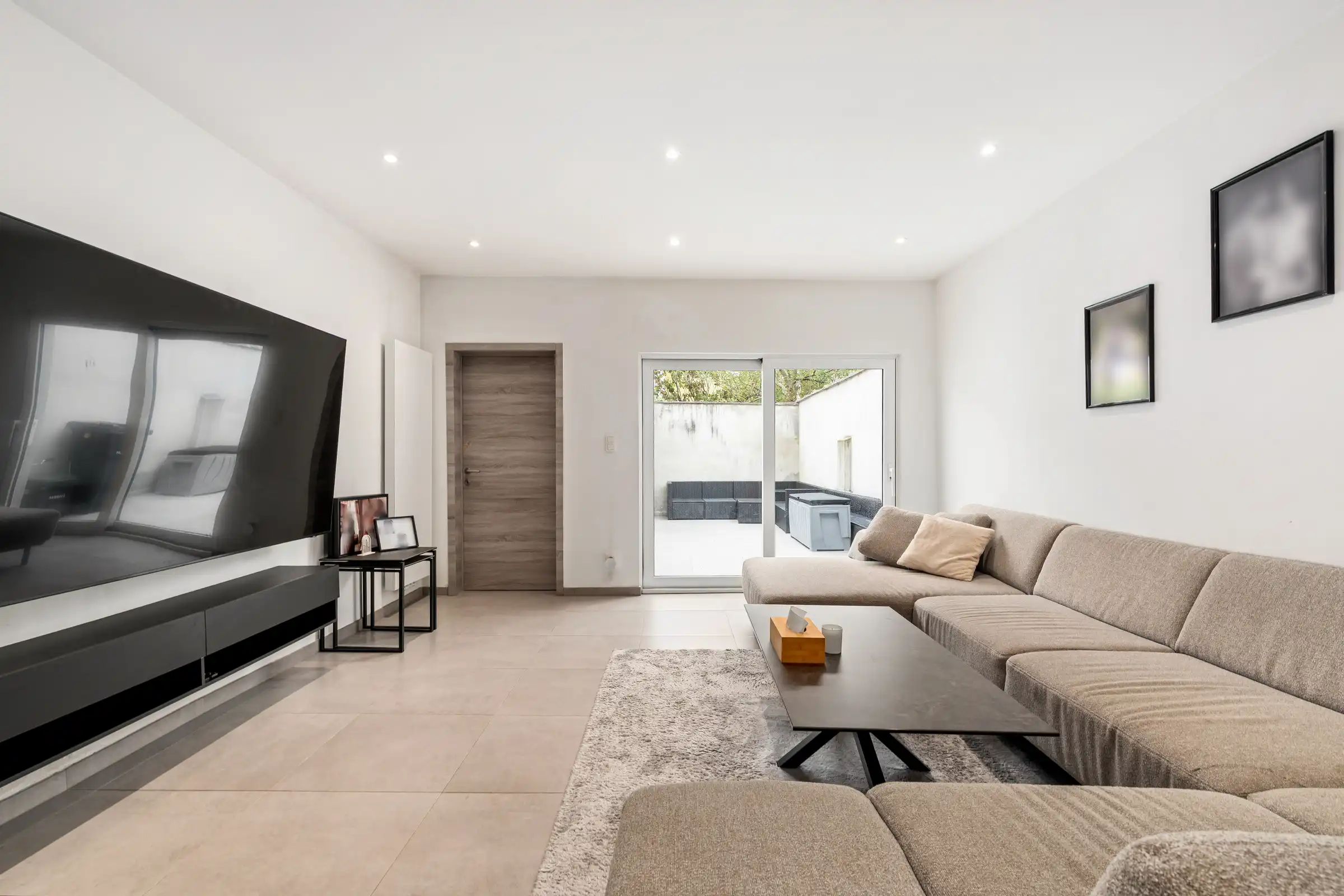 Gerenoveerde - instapklare woning met gezellige patio foto 6
