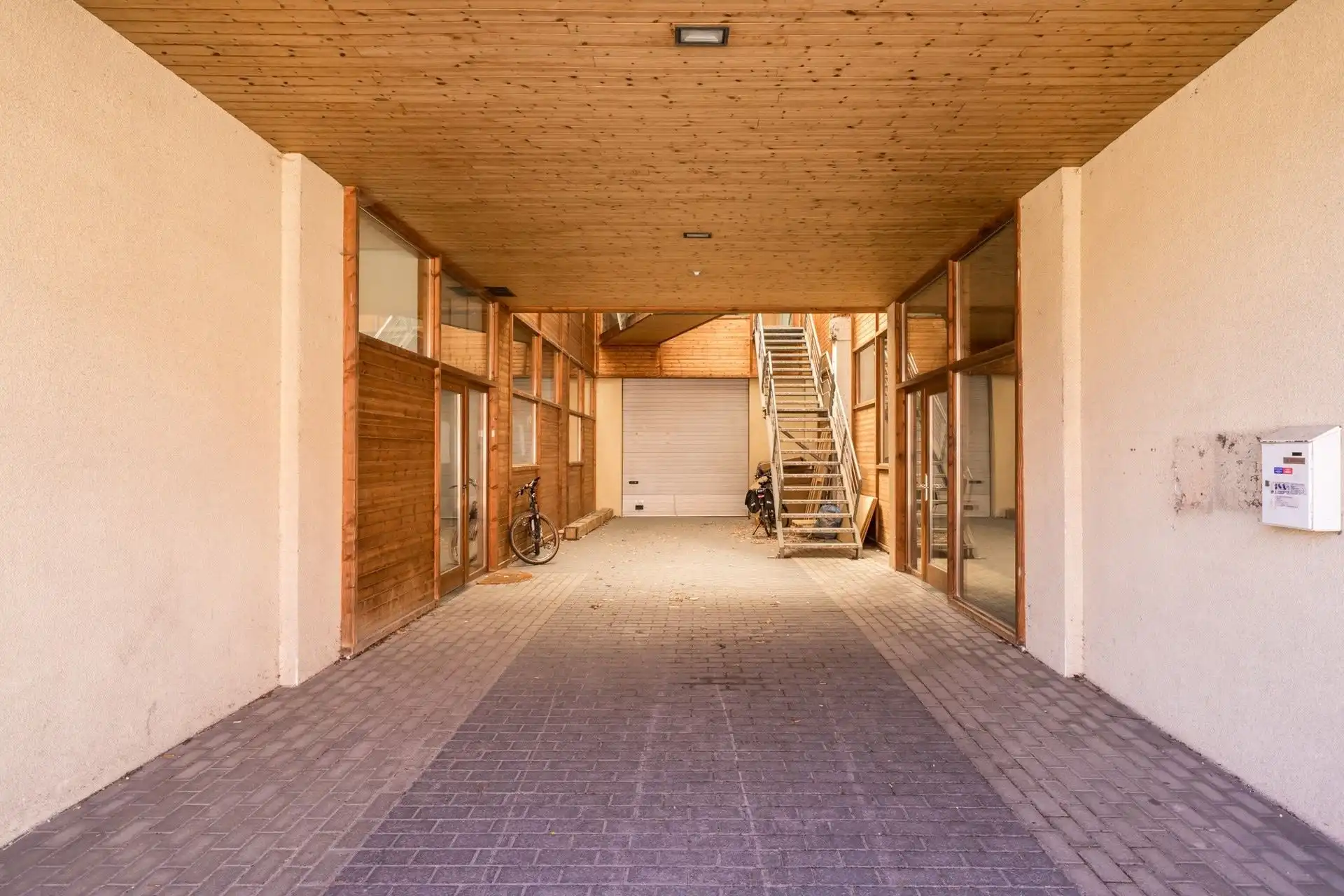 Uitzonderlijk handelspand met veelzijdige mogelijkheden nabij centrum Mechelen foto 5