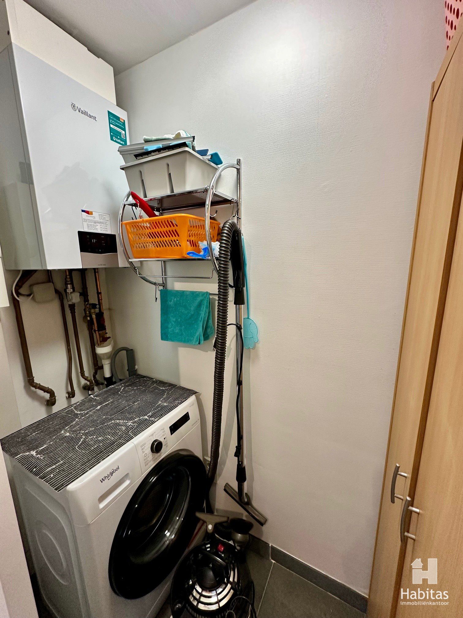  ruim, volledig gemeubeld in instapklaar appartement foto 11