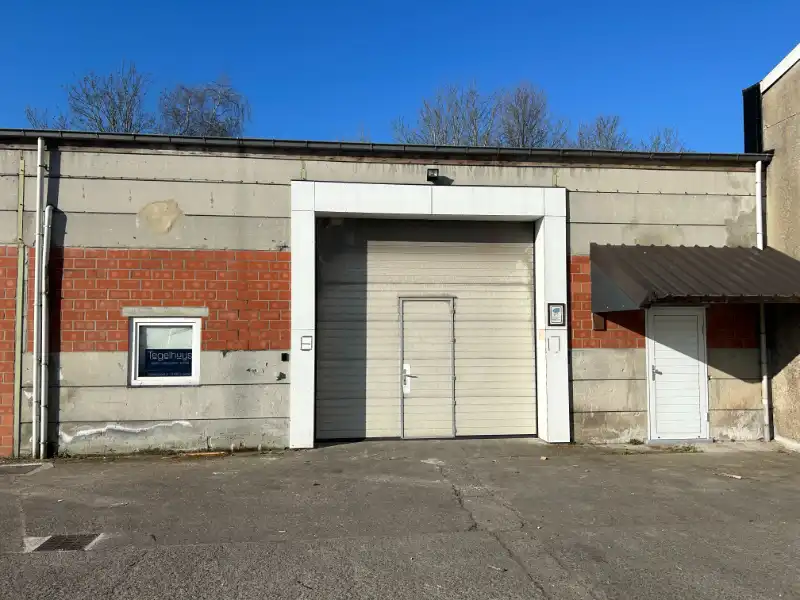 Veelzijdige opslag- of werkruimte van 80 m² foto {{pictureIndex}}