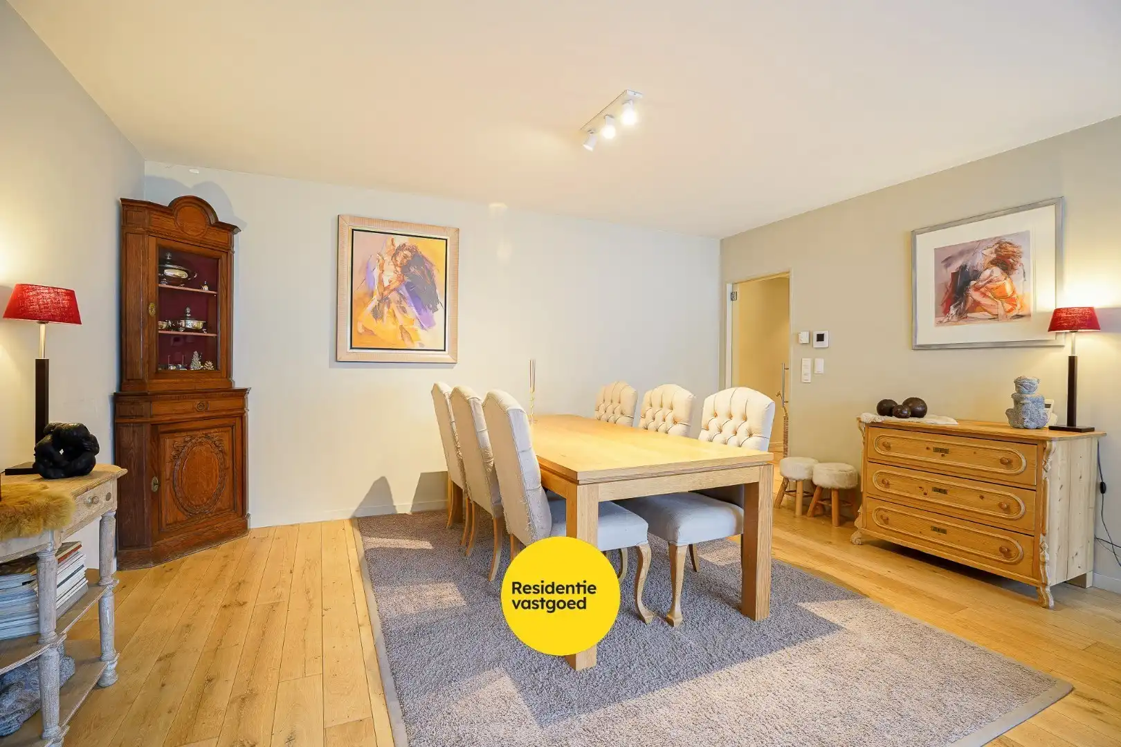 Luxueus appartement met 2 slaapkamers en ruim terras op centrale ligging foto 3