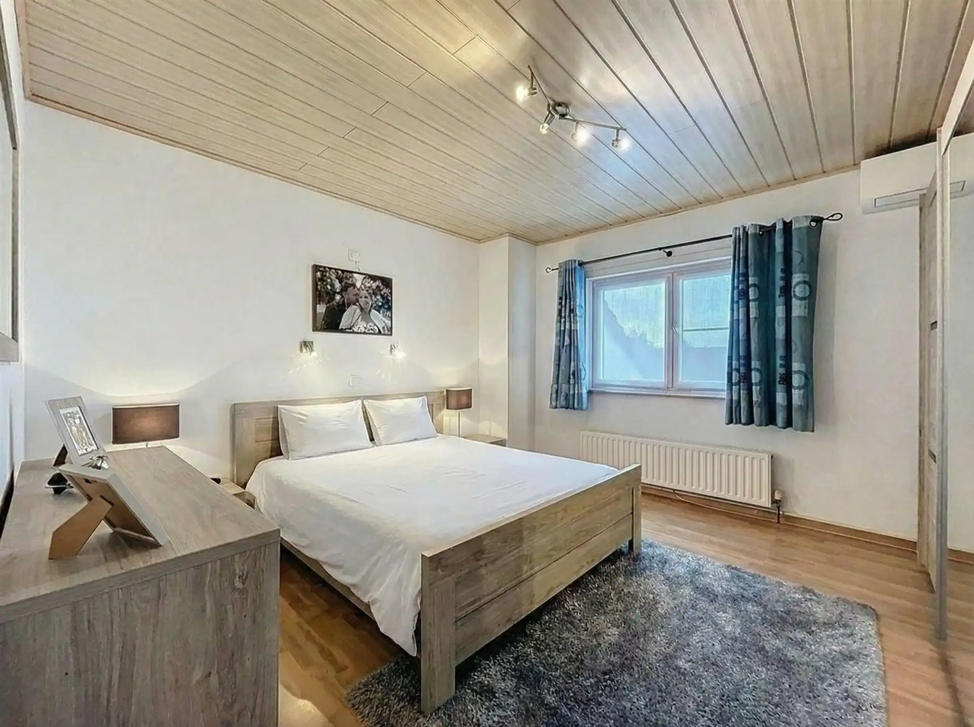 Instapklare gezinswoning met 3 slaapkamers en gezellige tuin! foto 11