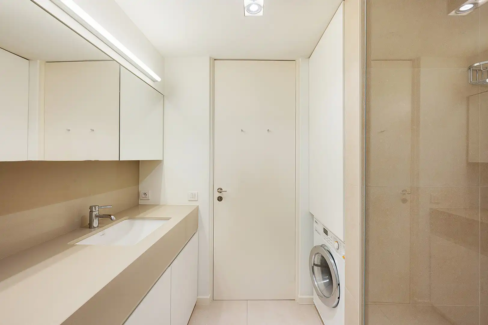 Appartement met frontaal zicht op zee, gelegen aan het Albertstrand. foto 21