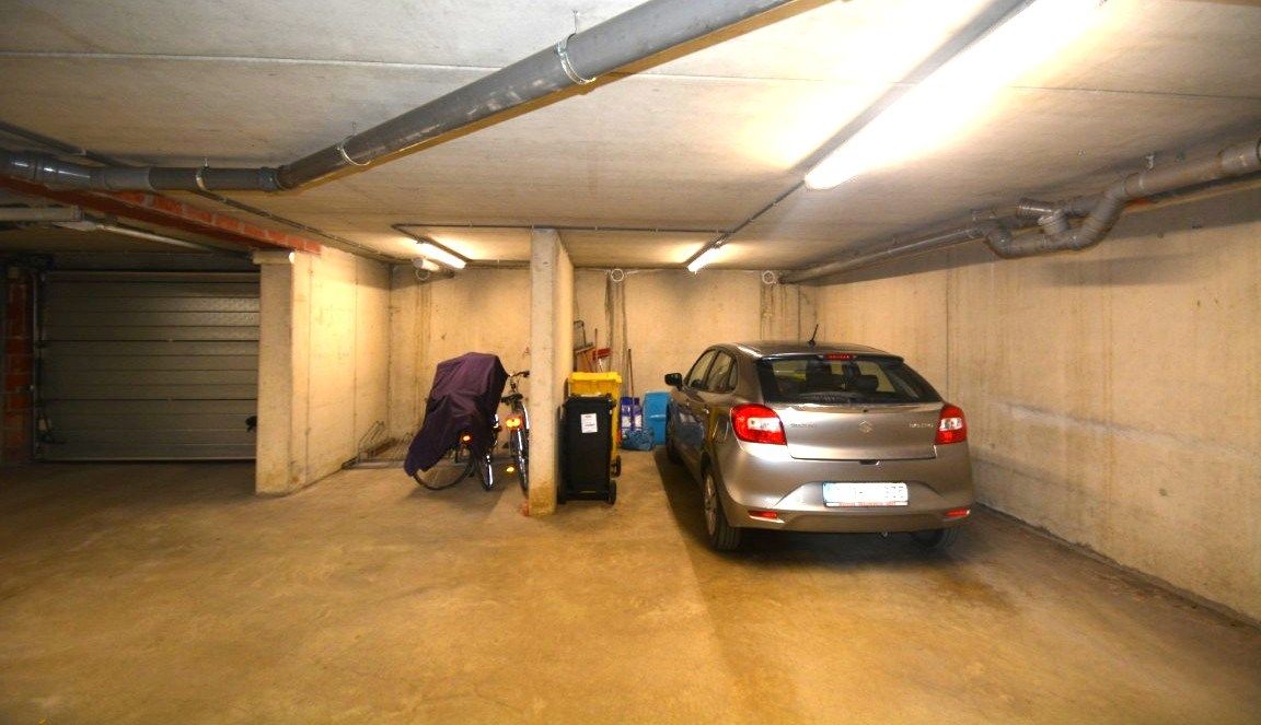 Gelijkvloers app met 2slpk te centrum foto 13