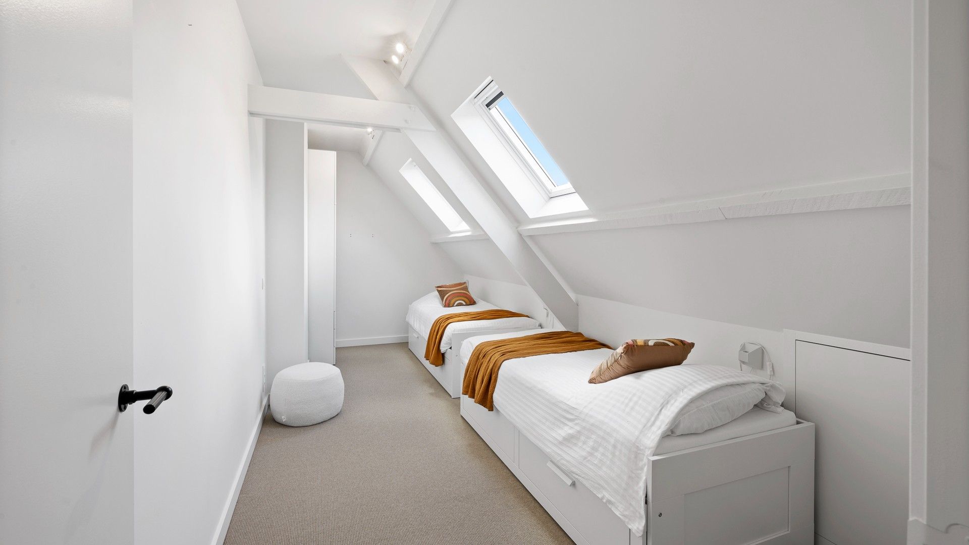 Charmante koppelvilla ideaal gelegen in een rustig paadje in het Zoute. foto 21