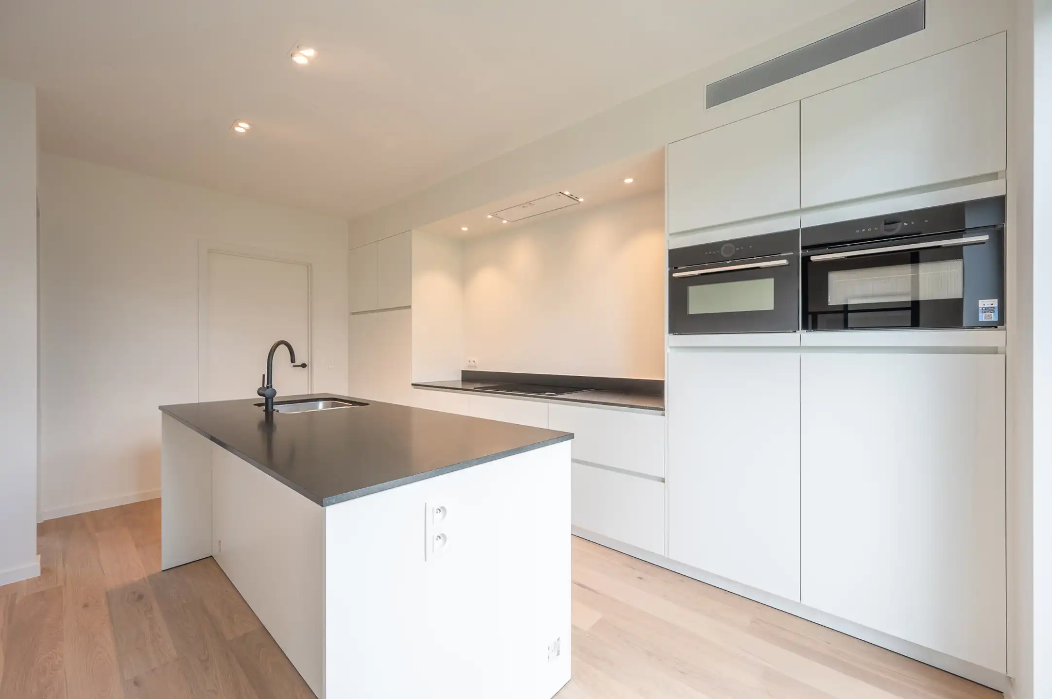 NIEUWBOUWVILLA met zwembad, residentieel gelegen... foto 11
