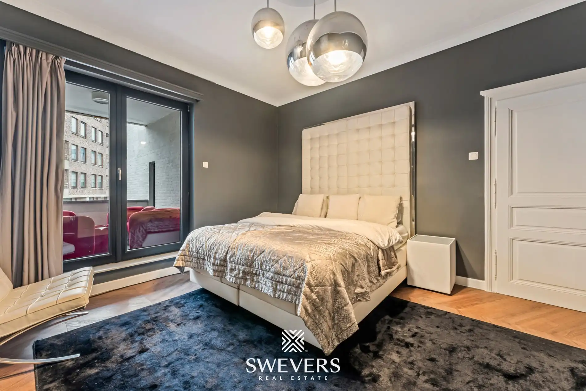 Exclusief gerenoveerde stadswoning met garage en drie terrassen in hartje Hasselt foto 25