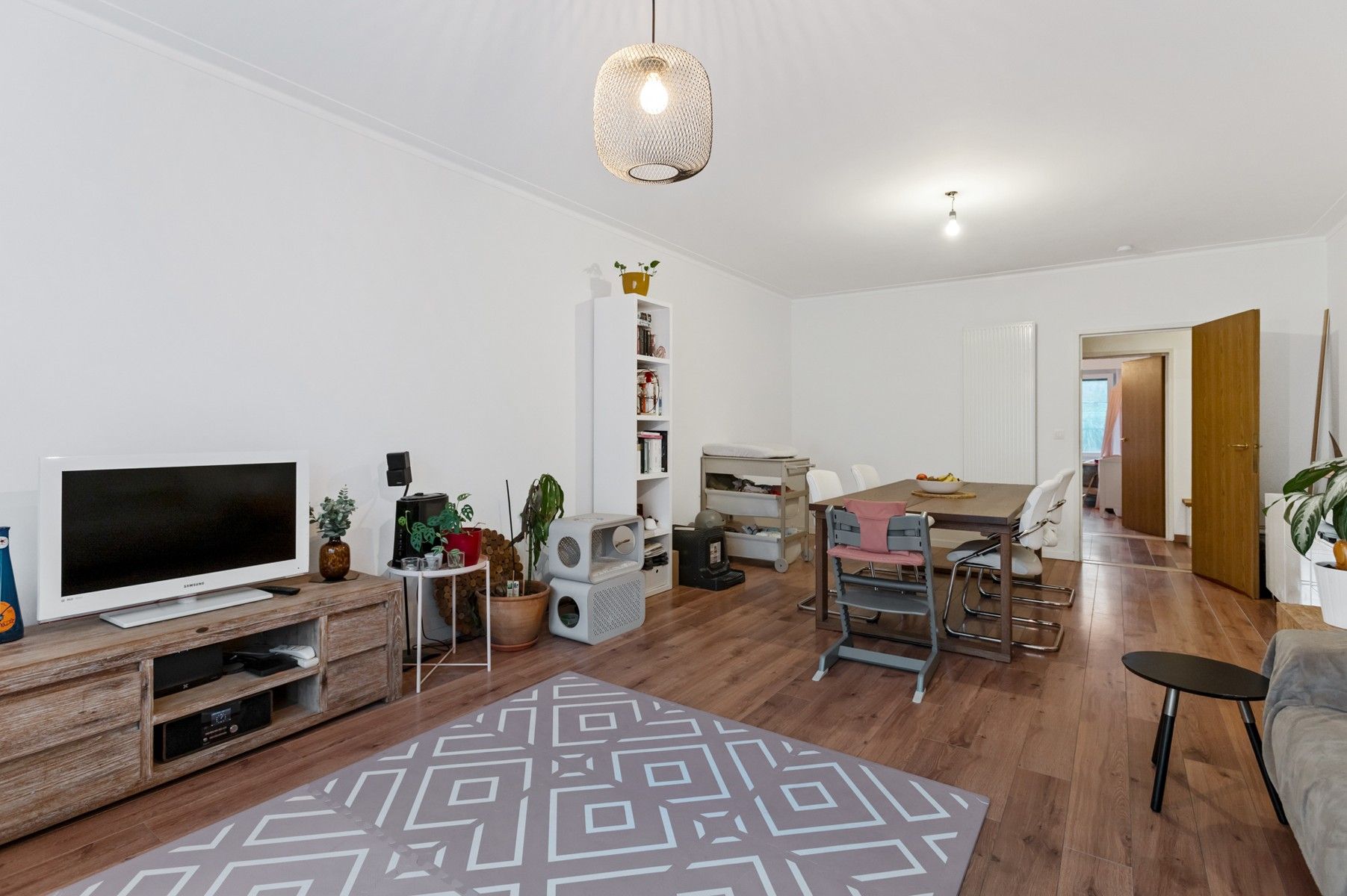 Gelijkvloersappartement met garage foto 5