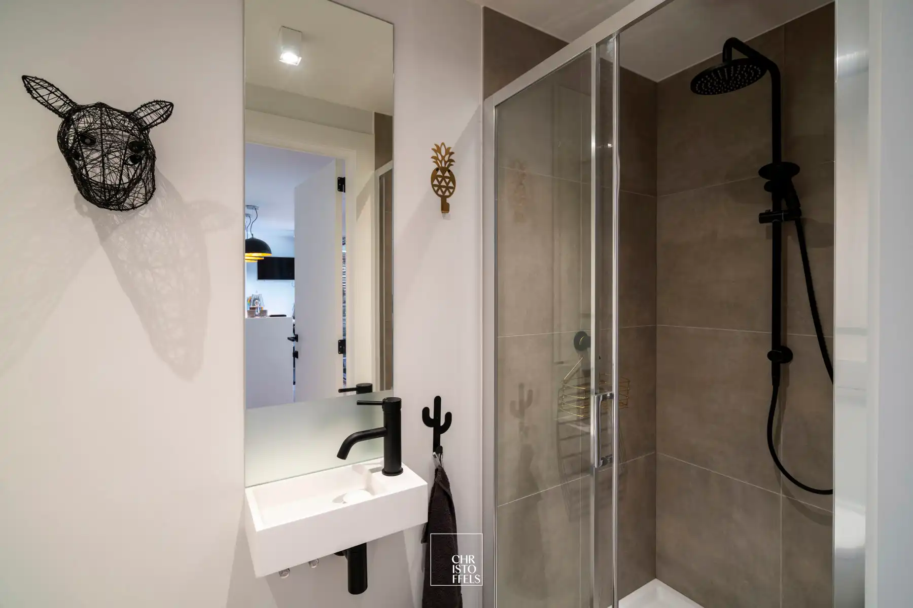 Moderne villa (374 m²) met zwembad en poolhouse op perceel van 1.039 m² foto 28