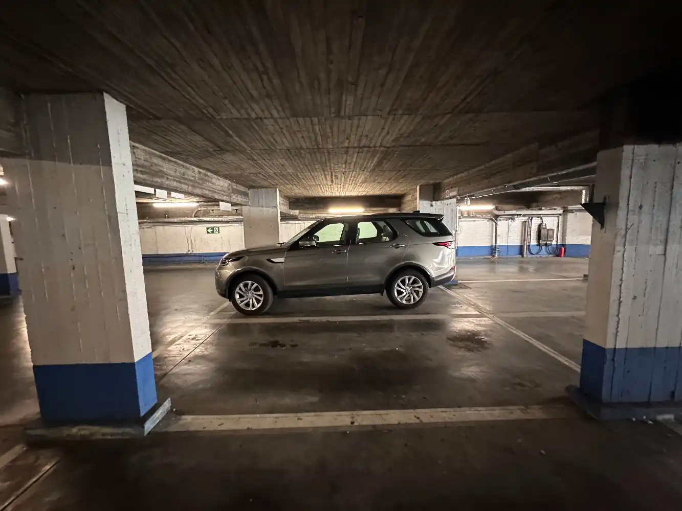 Overdekte standplaats in cetrum foto 5