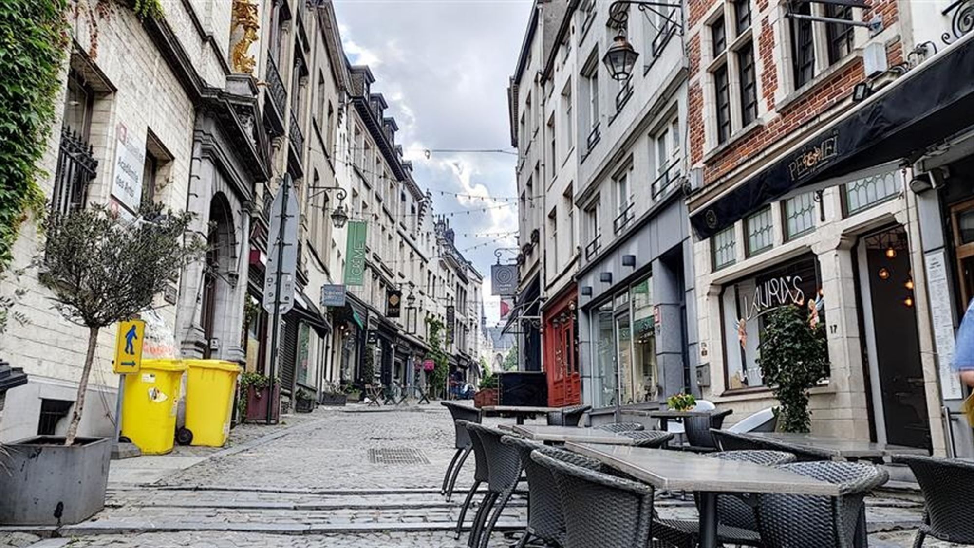 ()=>{if(producerUpdateValueVersion(node),producerAccessed(node),node.value===ERRORED)throw node.error;return node.value} Rue de Rollebeek 15 - 1000 Bruxelles