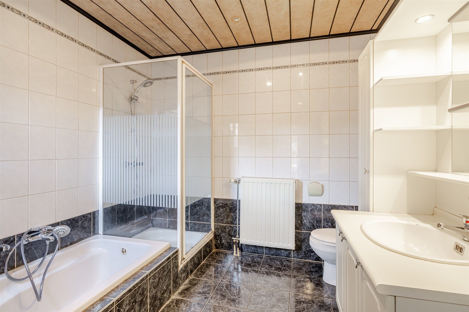 Ruime gezinswoning met 4 slaapkamers in Oudegem! foto 7