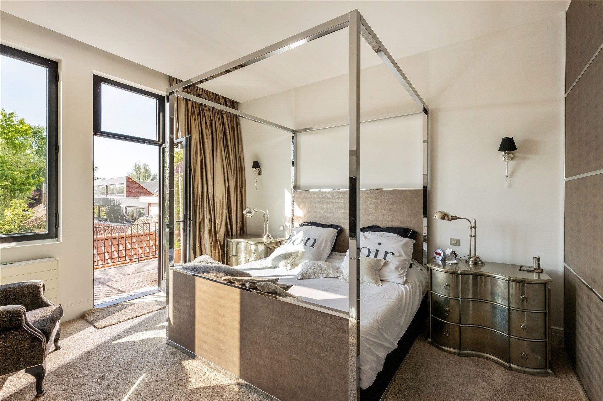 Stijlvolle en hoogwaardig afgewerkte villa met bijgebouw op fantastische locatie op perceel van 1784 m² foto 39