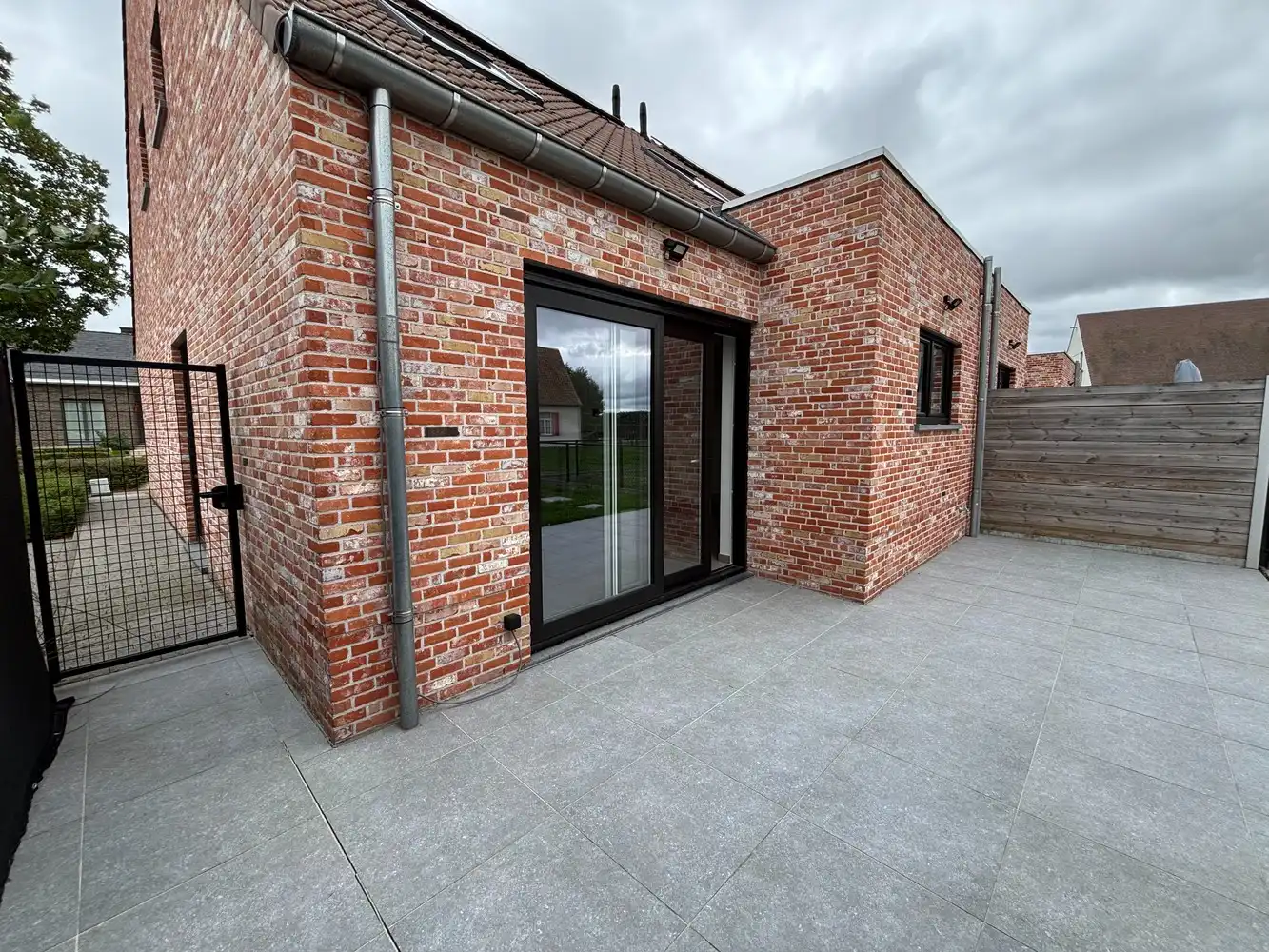 Ruime Instapklare woning te huur foto 17