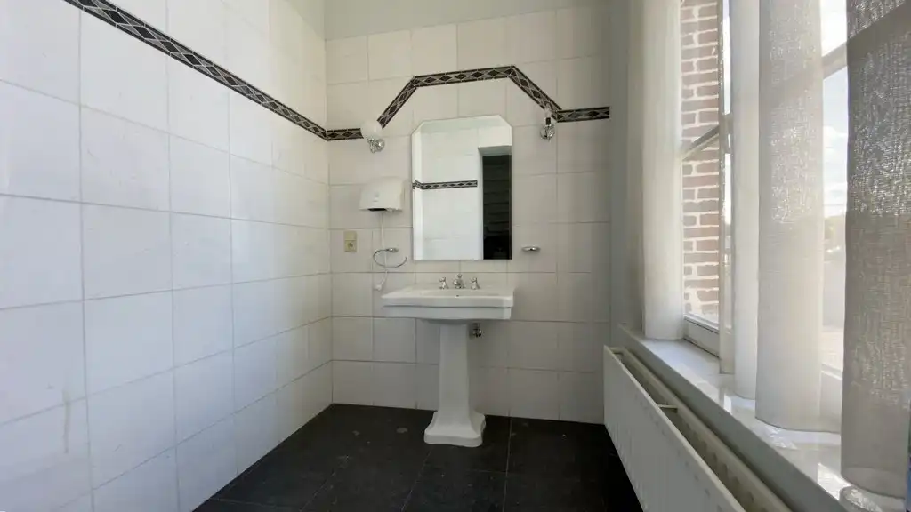 Kantoren te huur in voormalige directeurswoning in Gent foto 9