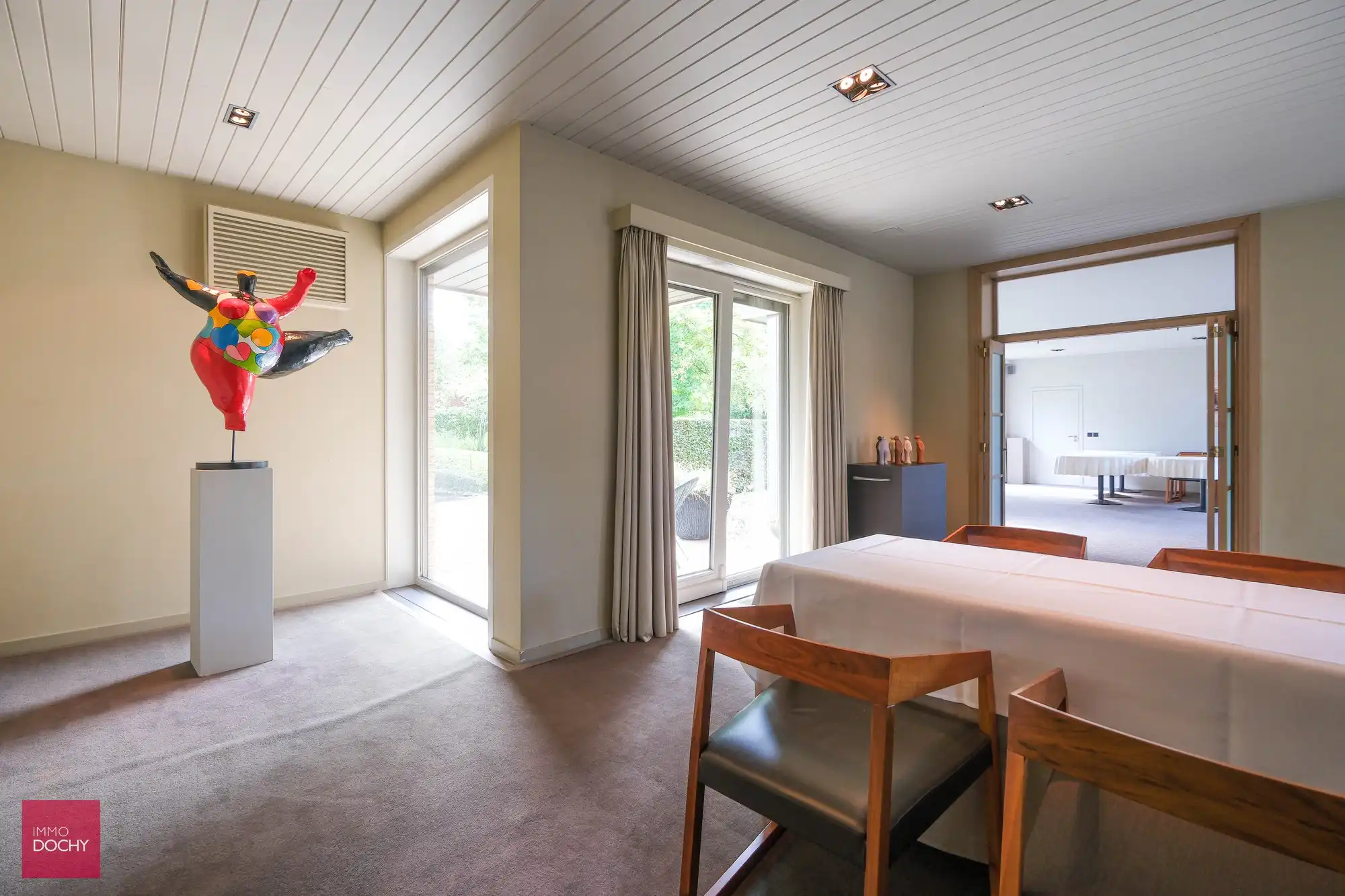 Commercieel gelegen handelspand / bureelgebouw /horecazaak te Izegem foto 10