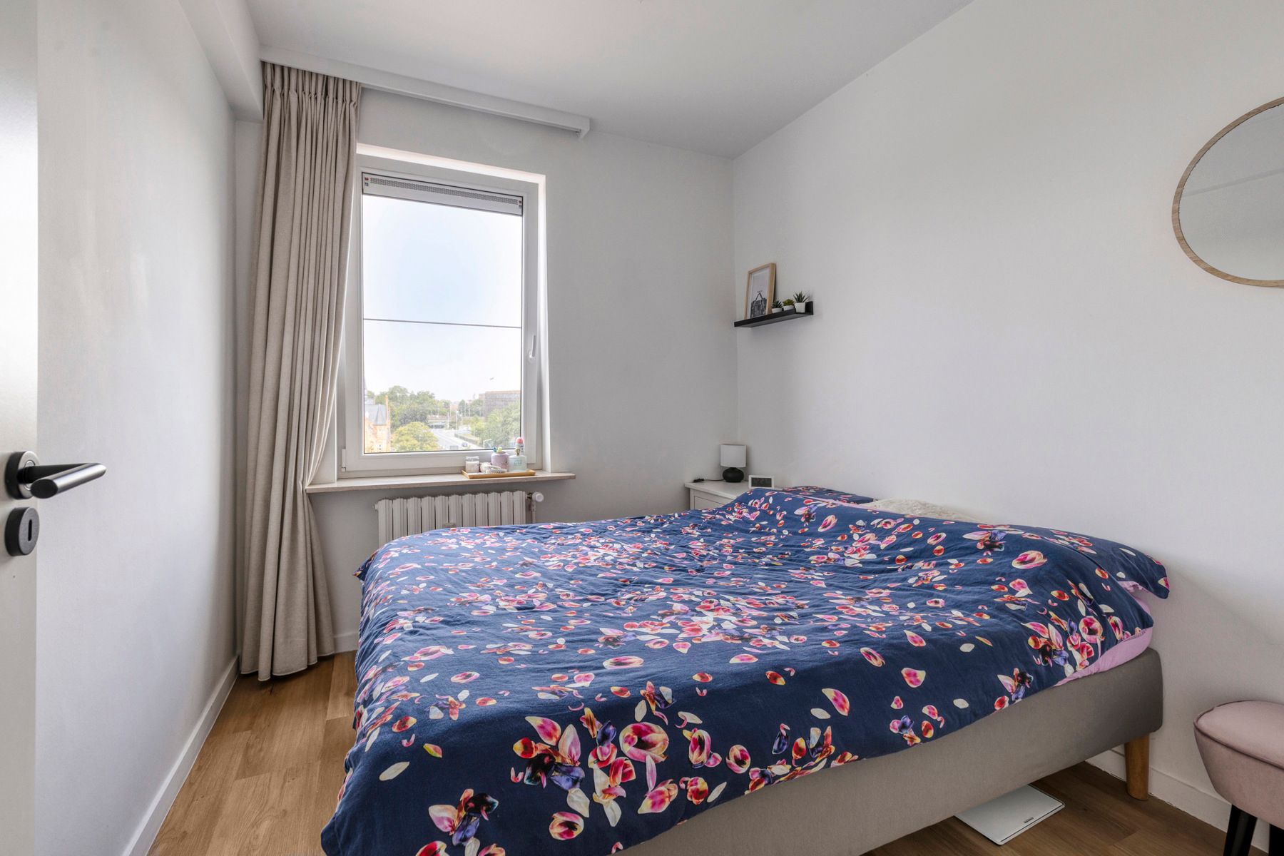 Centraal gelegen gerenoveerd appartement | Station Brugge foto 25