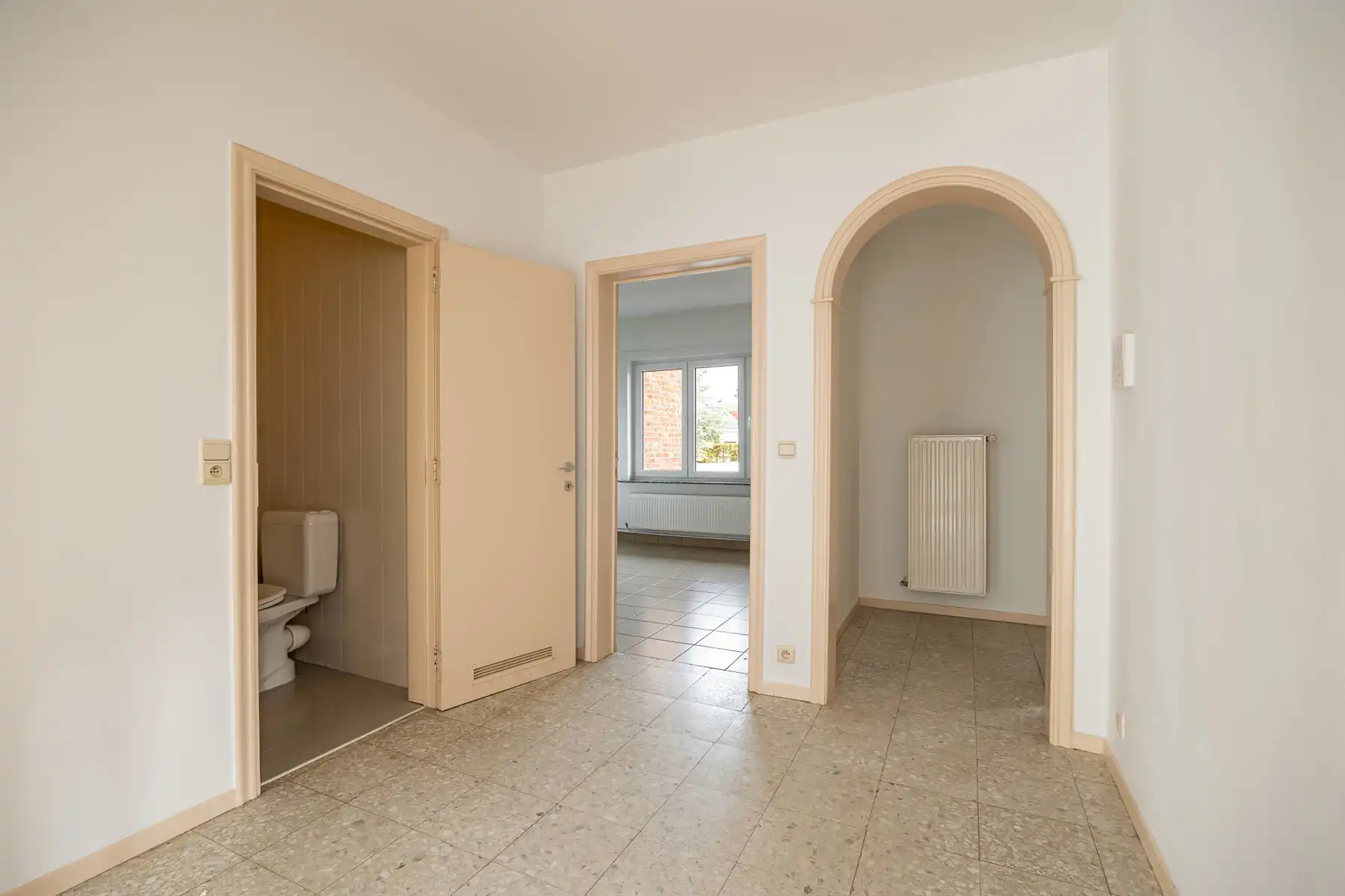 Appartement met 2 slaapkamers, terras en parkeergelegenheid foto 6