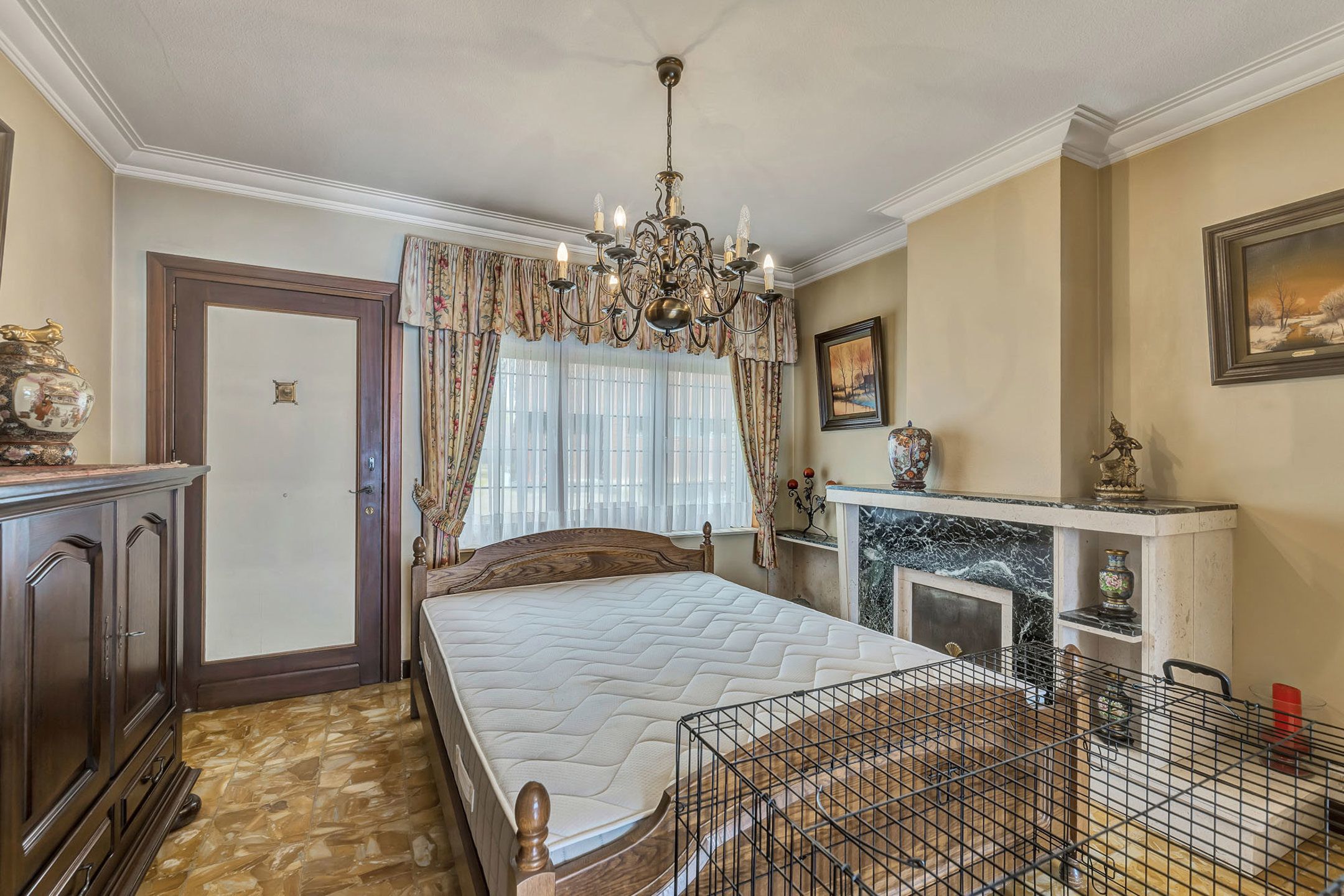 Te renoveren woning met 3 slpks en garage nabij centrum foto 5