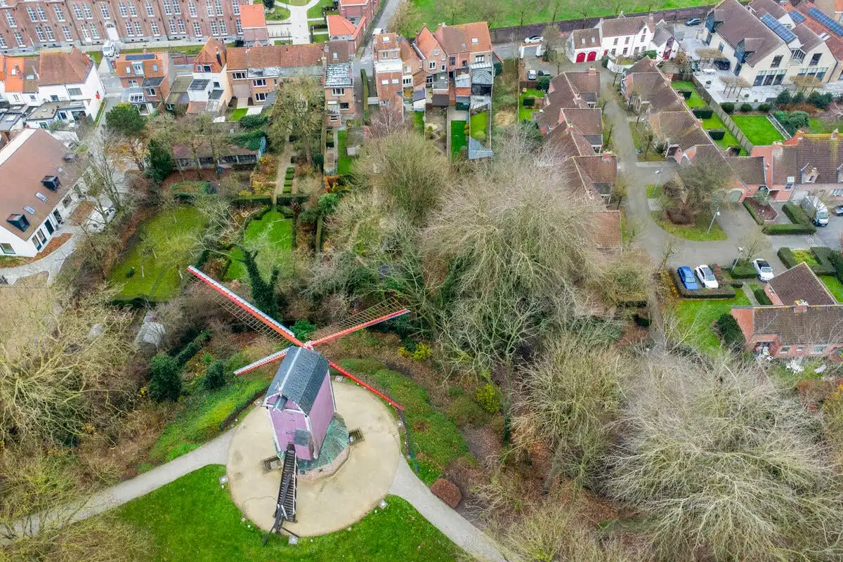 Uniek lot grond in centrum Brugge met zicht op de Kruisvest foto 9