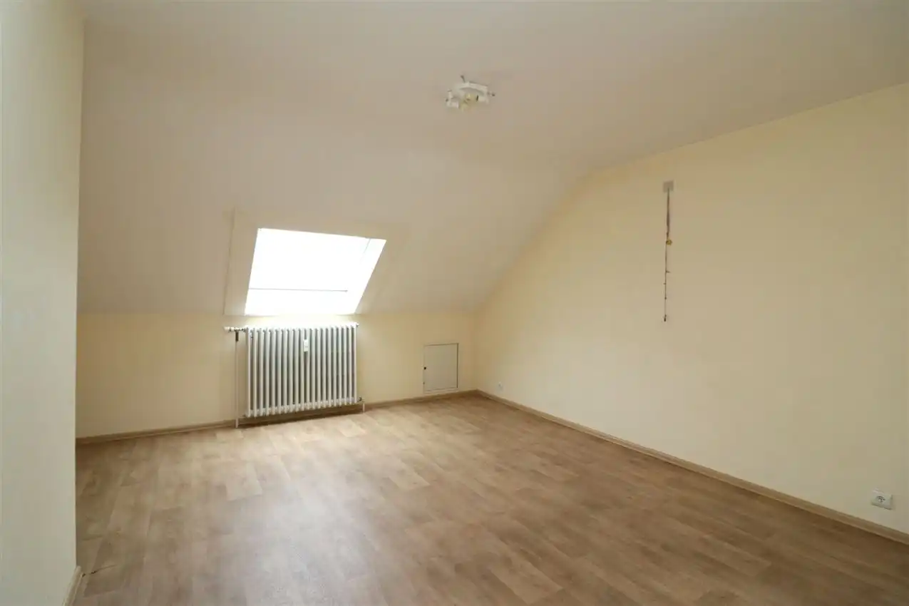 Opbrengsteigendom (handel & 4 app) op toplocatie foto 107