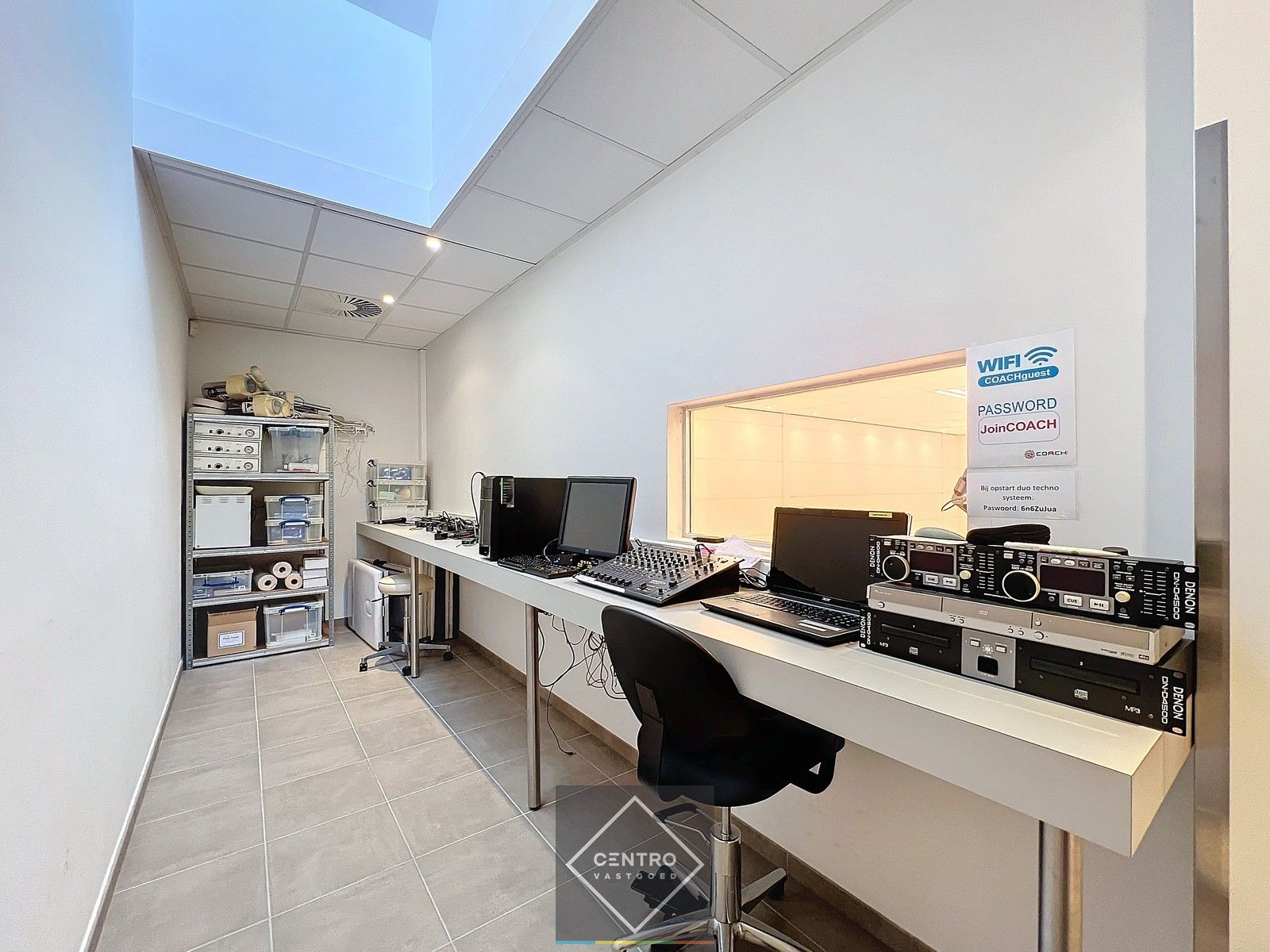 Instapklaar PERFECT onderhouden multifunctioneel BEDRIJFSPAND (1.180 m²) voor handel, kantoor of dienstensector (huidige uitbating: opleidingscentrum) ! foto 47