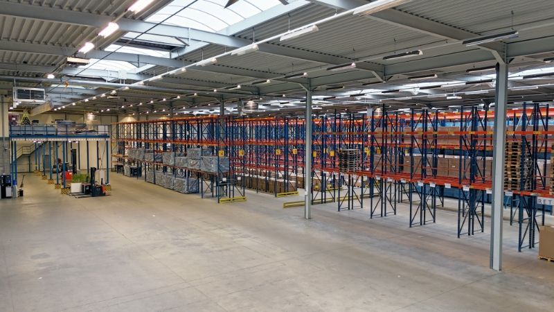 Industrieel gebouw te huur foto 7